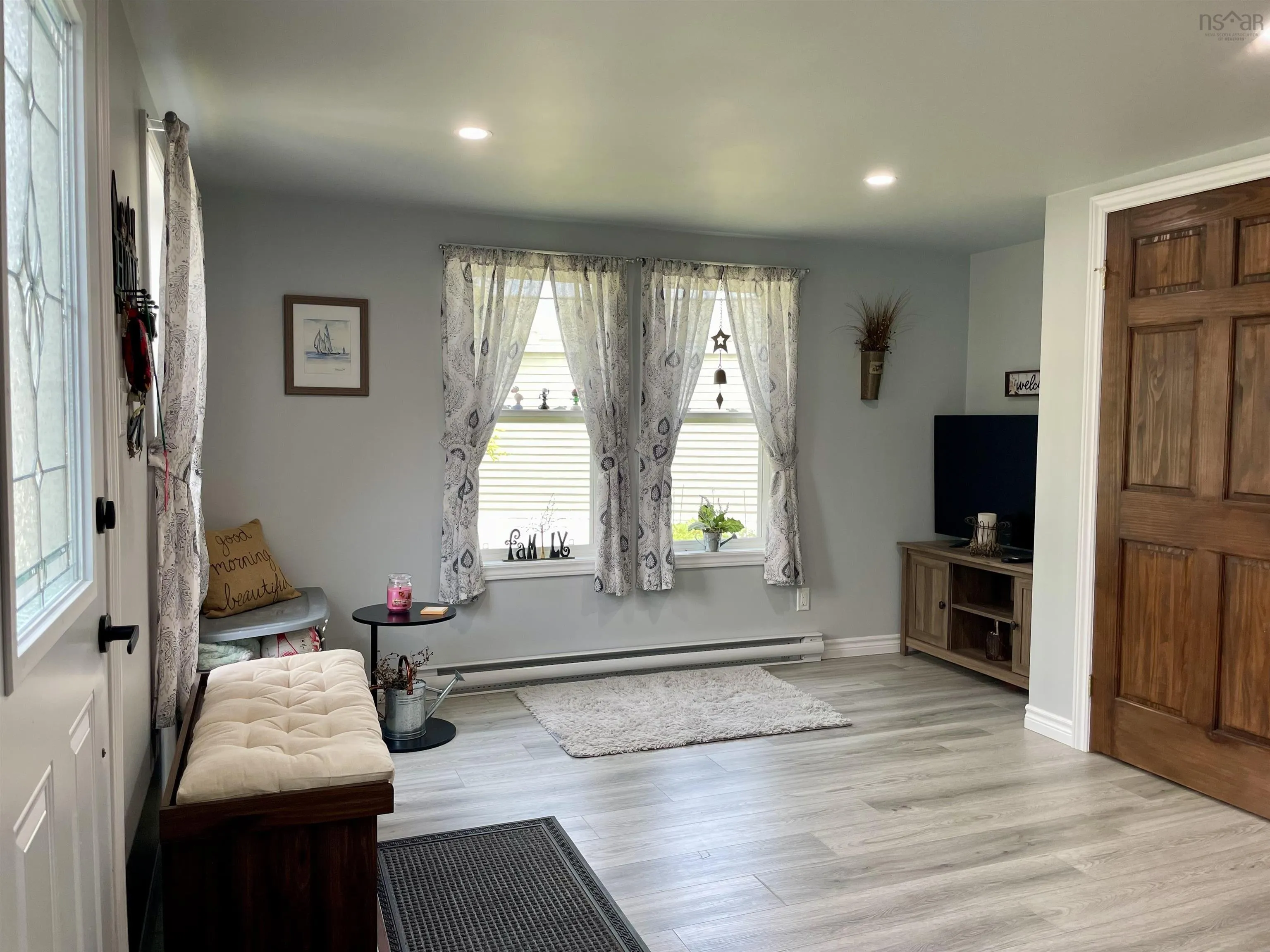 33 Pinehurst Street, Amherst, NS B4H 4X5, 3 Bedrooms Bedrooms, ,1 BathroomBathrooms,Residential,For Sale,Pinehurst,202519258