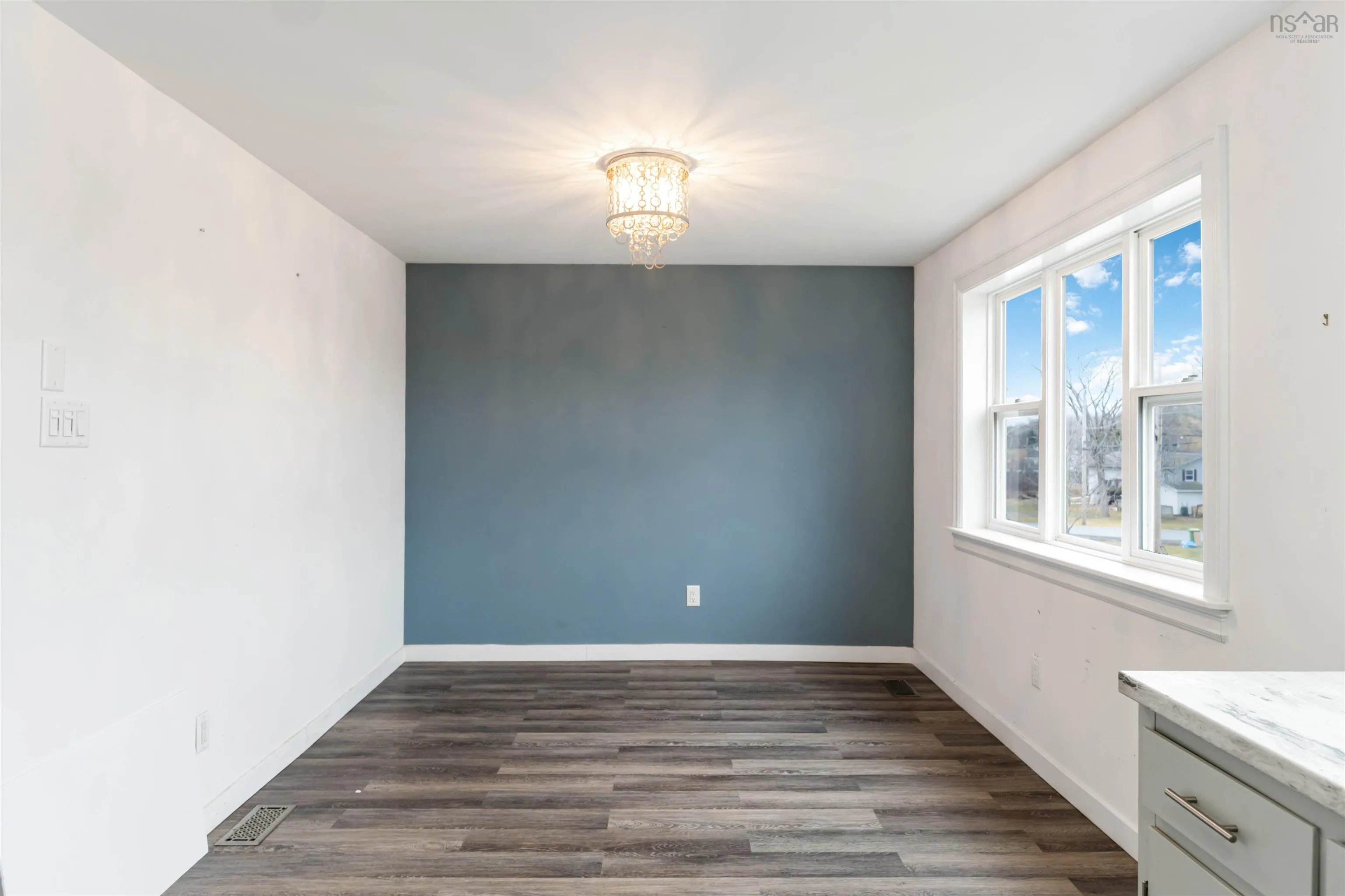 163 Old Halifax Road West Road, Hants County Ns B0n 2t0, 3 Bedrooms Bedrooms, ,2 BathroomsBathrooms,Residential,For Sale,Old Halifax Road West,202507437