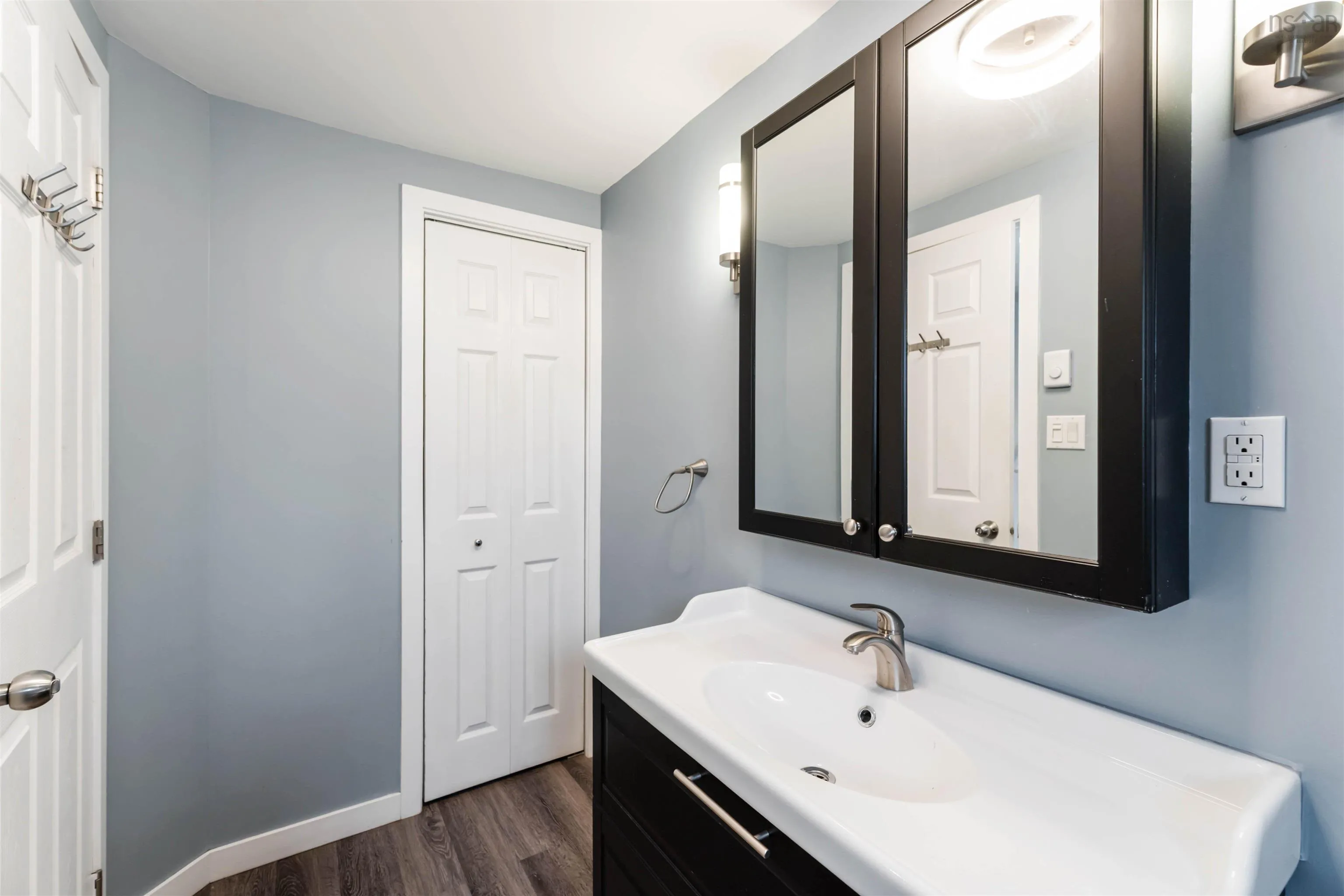 163 Old Halifax Road West Road, Hants County Ns B0n 2t0, 3 Bedrooms Bedrooms, ,2 BathroomsBathrooms,Residential,For Sale,Old Halifax Road West,202507437