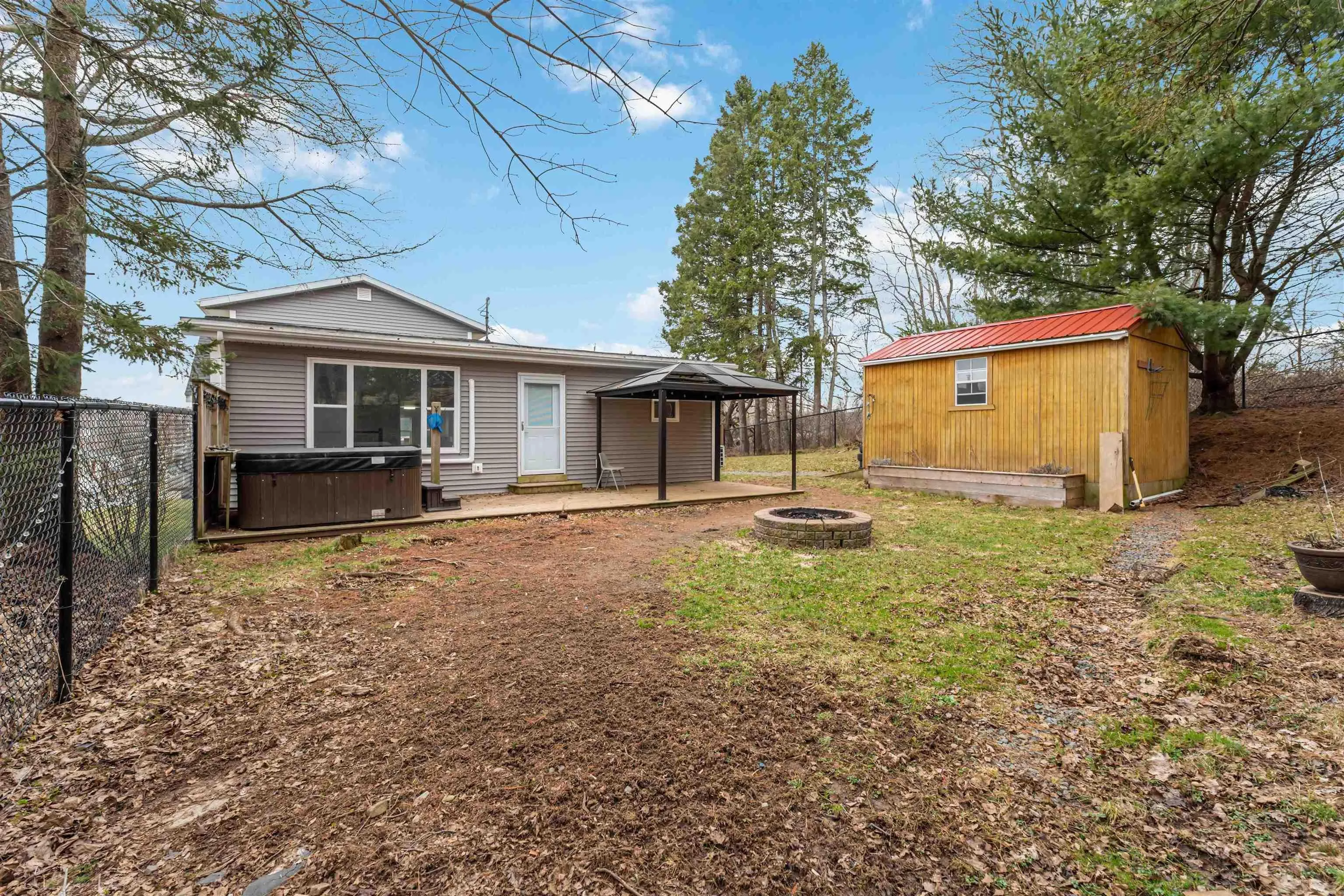 163 Old Halifax Road West Road, Hants County Ns B0n 2t0, 3 Bedrooms Bedrooms, ,2 BathroomsBathrooms,Residential,For Sale,Old Halifax Road West,202507437
