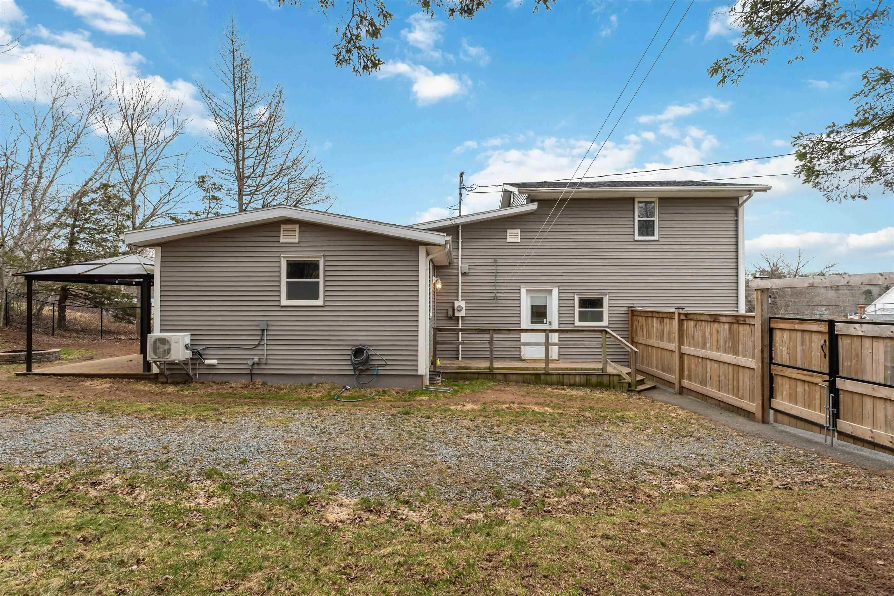 163 Old Halifax Road West Road, Hants County Ns B0n 2t0, 3 Bedrooms Bedrooms, ,2 BathroomsBathrooms,Residential,For Sale,Old Halifax Road West,202507437