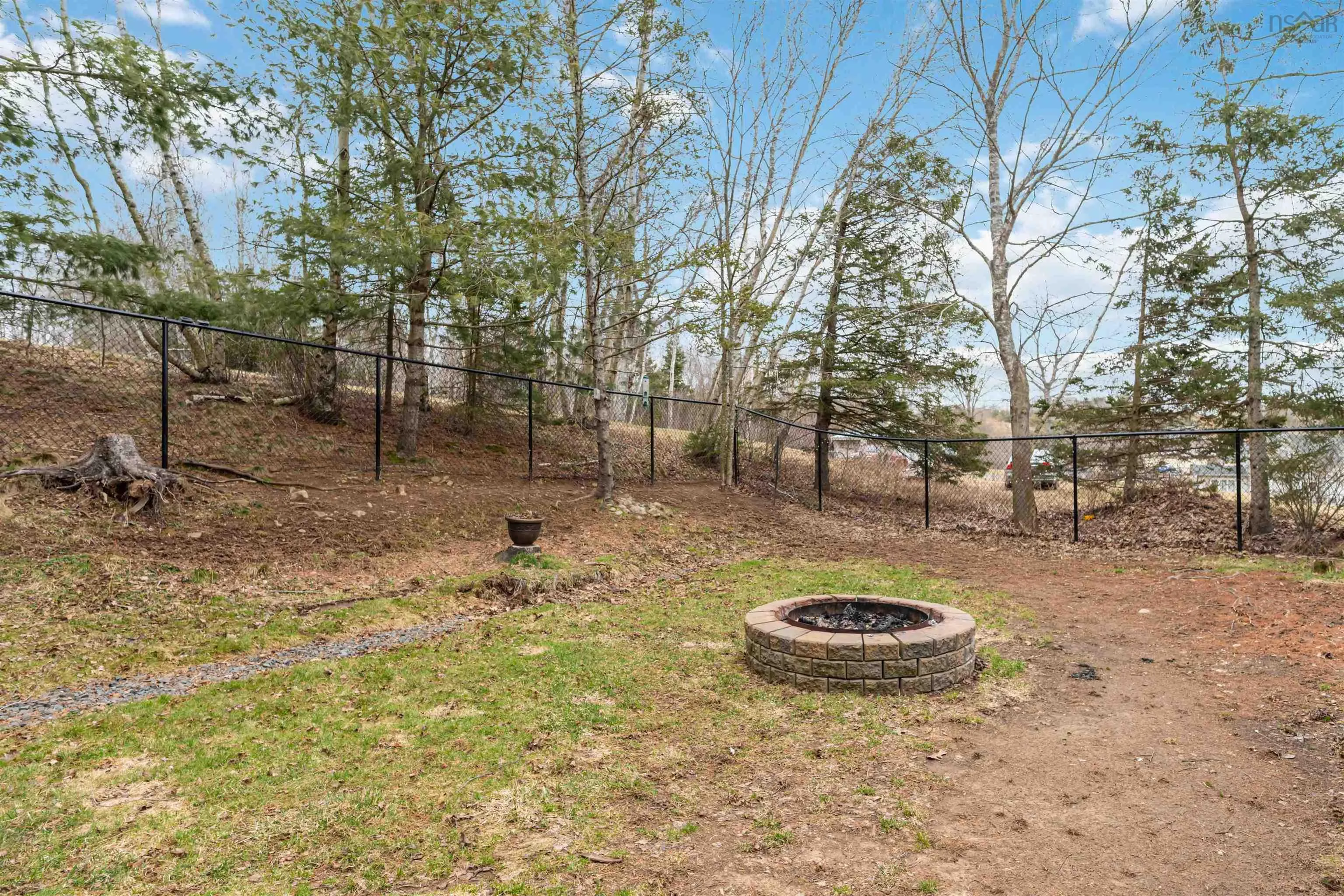 163 Old Halifax Road West Road, Hants County Ns B0n 2t0, 3 Bedrooms Bedrooms, ,2 BathroomsBathrooms,Residential,For Sale,Old Halifax Road West,202507437