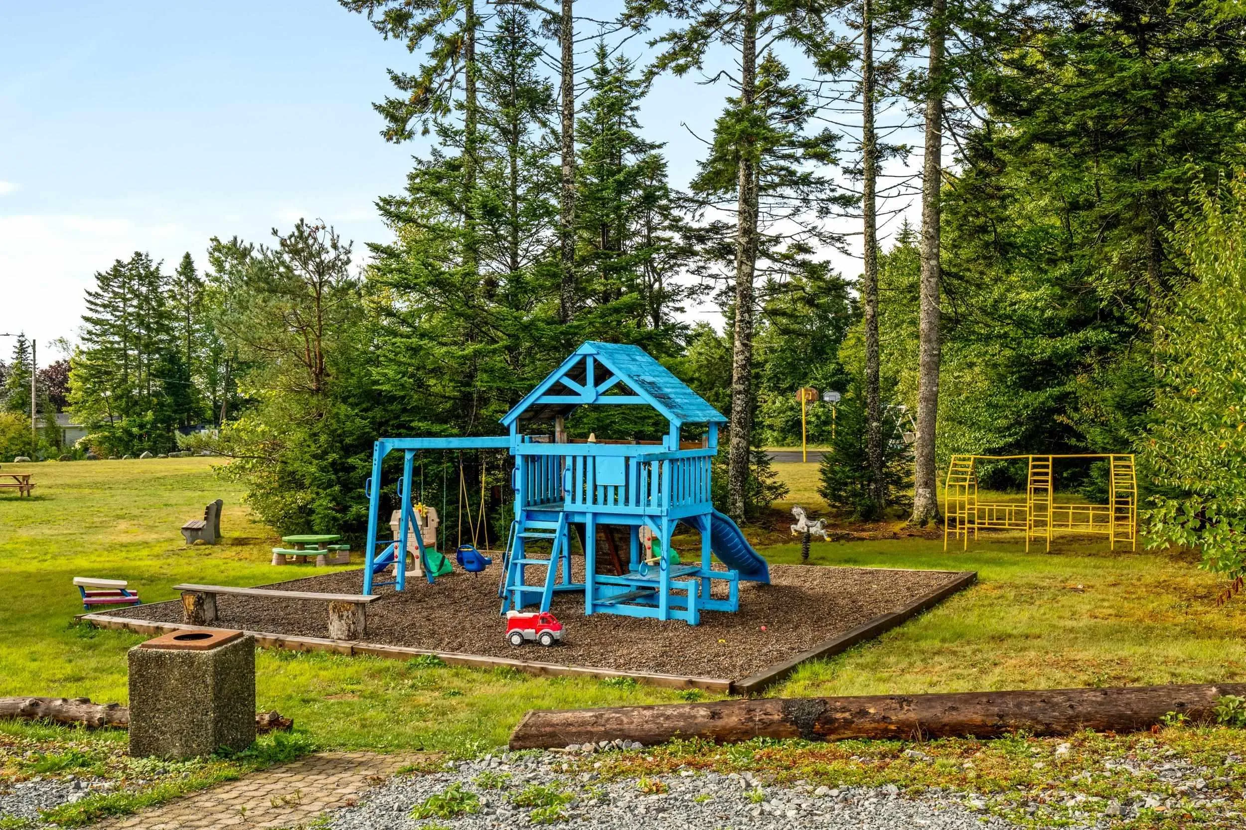22 Ninth Street, Lucasville, NS B4B 0C9, 3 Bedrooms Bedrooms, ,2 BathroomsBathrooms,Residential,For Sale,Ninth,202523012