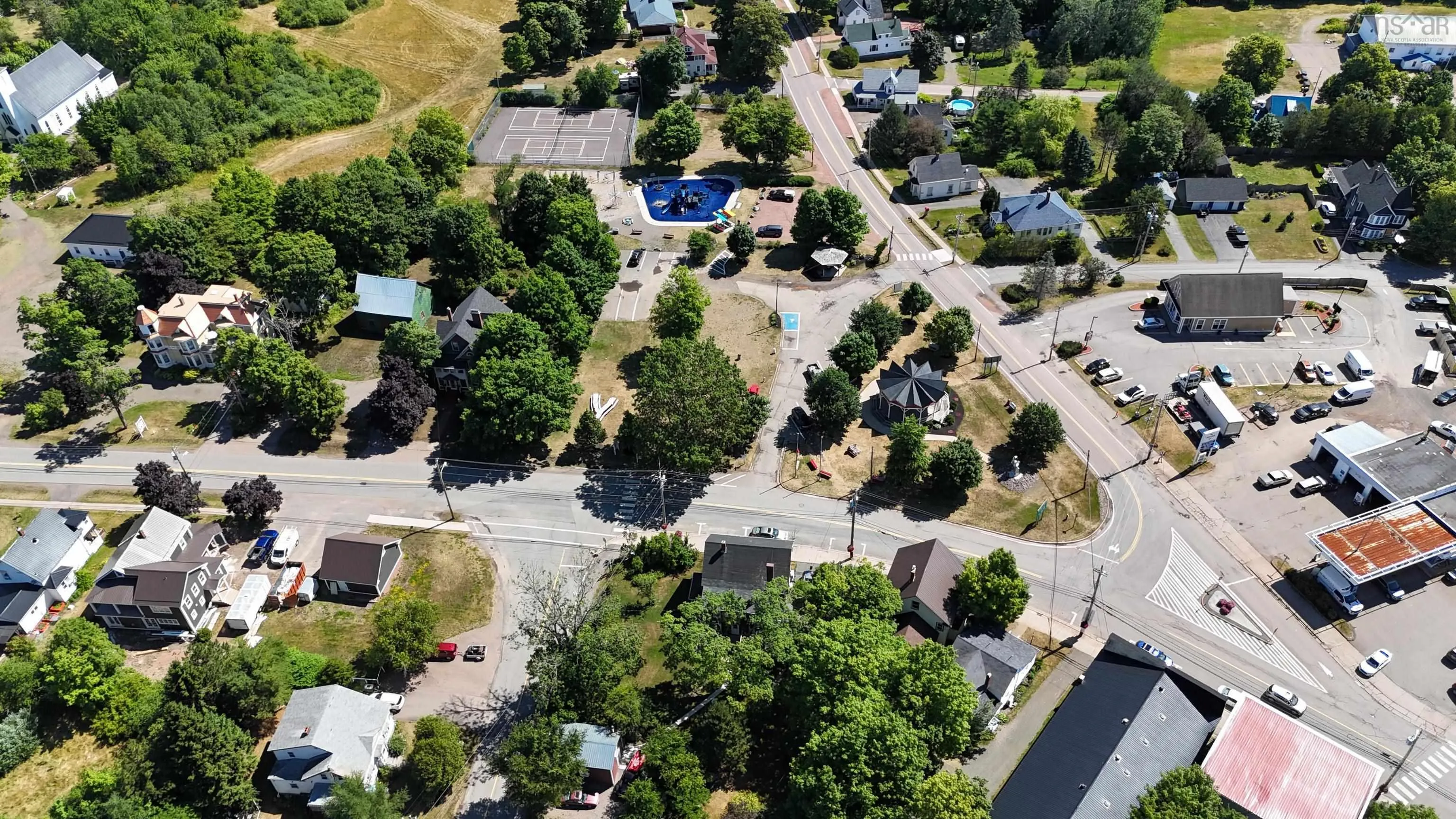 273 Main Street, Parrsboro, NS B0M 1S0, 3 Bedrooms Bedrooms, ,2 BathroomsBathrooms,Residential,For Sale,Main,202519119