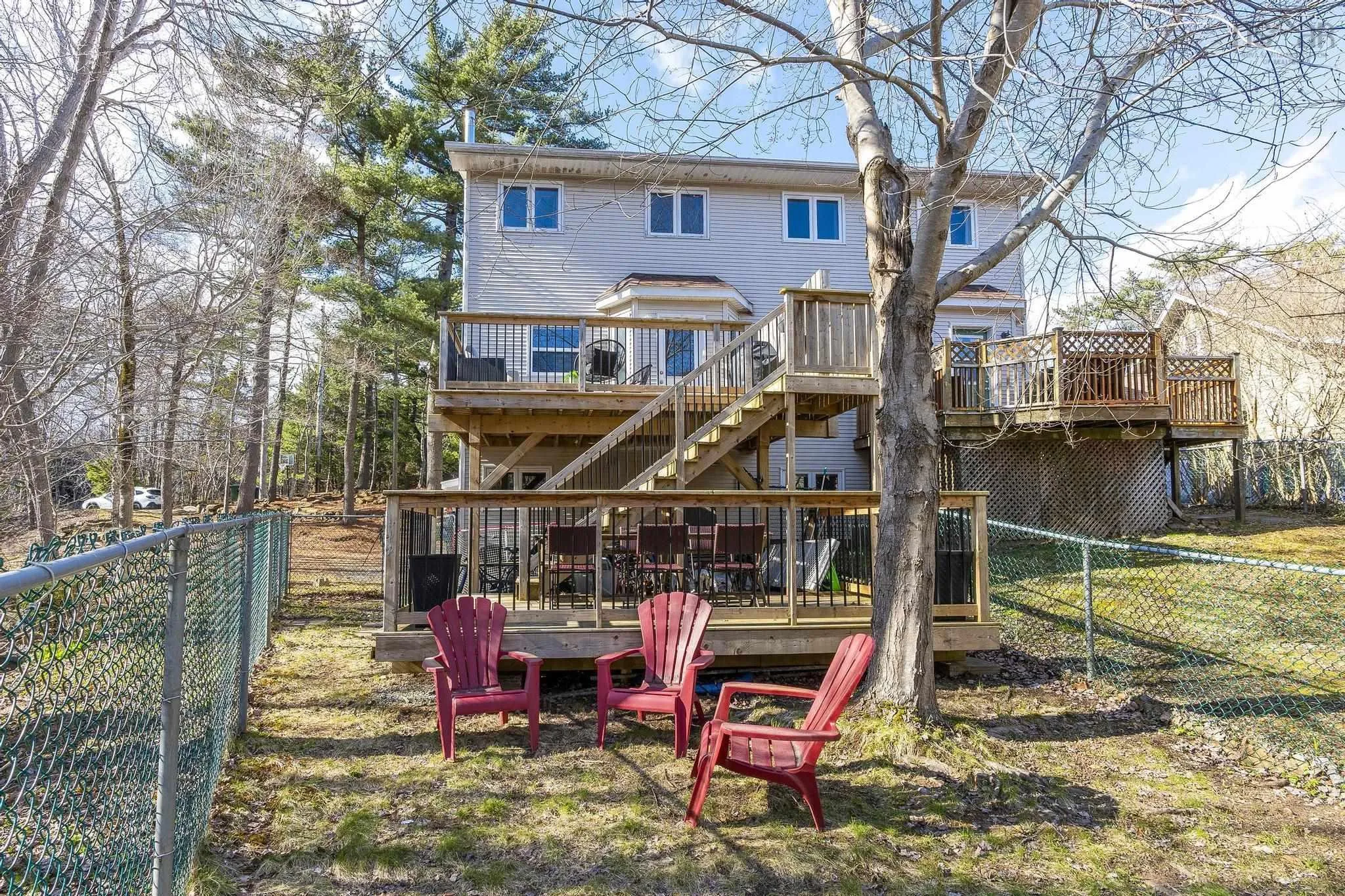 400 Crown Drive, Halifax Ns B3n 1l1, 3 Bedrooms Bedrooms, ,3 BathroomsBathrooms,Residential,For Sale,Crown,202508719