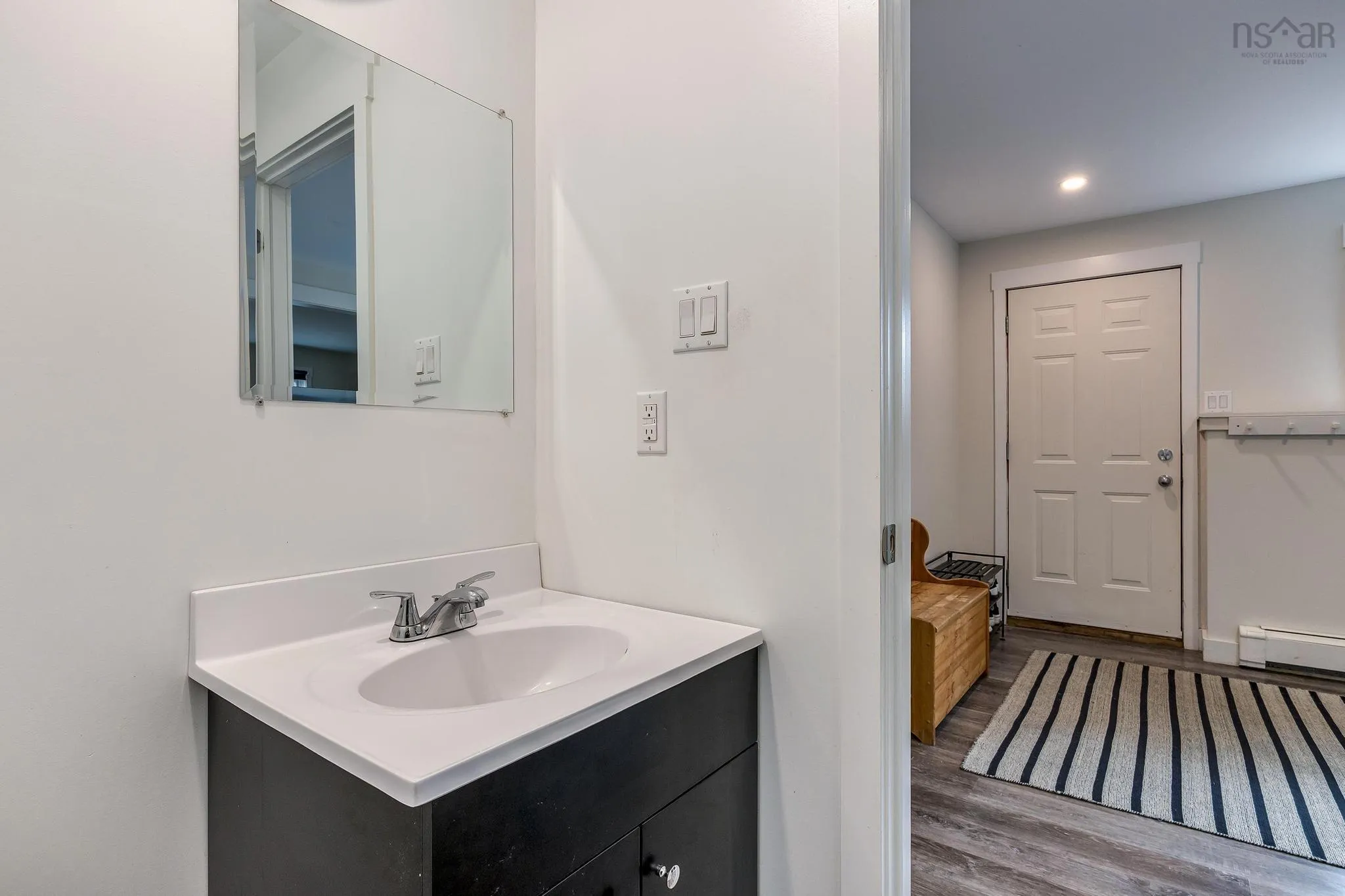 400 Crown Drive, Halifax Ns B3n 1l1, 3 Bedrooms Bedrooms, ,3 BathroomsBathrooms,Residential,For Sale,Crown,202508719