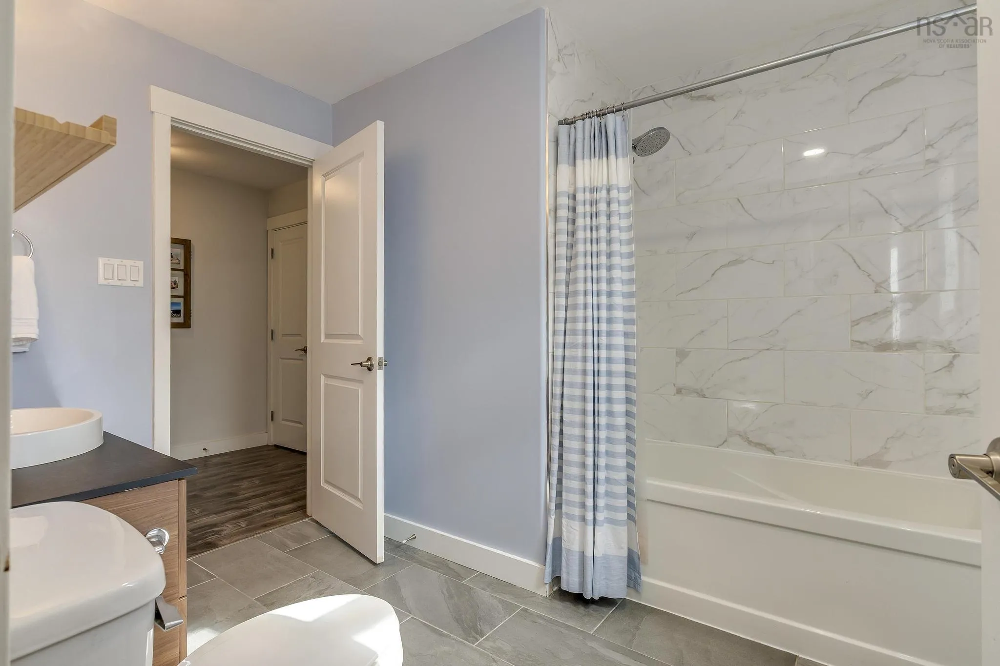 400 Crown Drive, Halifax Ns B3n 1l1, 3 Bedrooms Bedrooms, ,3 BathroomsBathrooms,Residential,For Sale,Crown,202508719