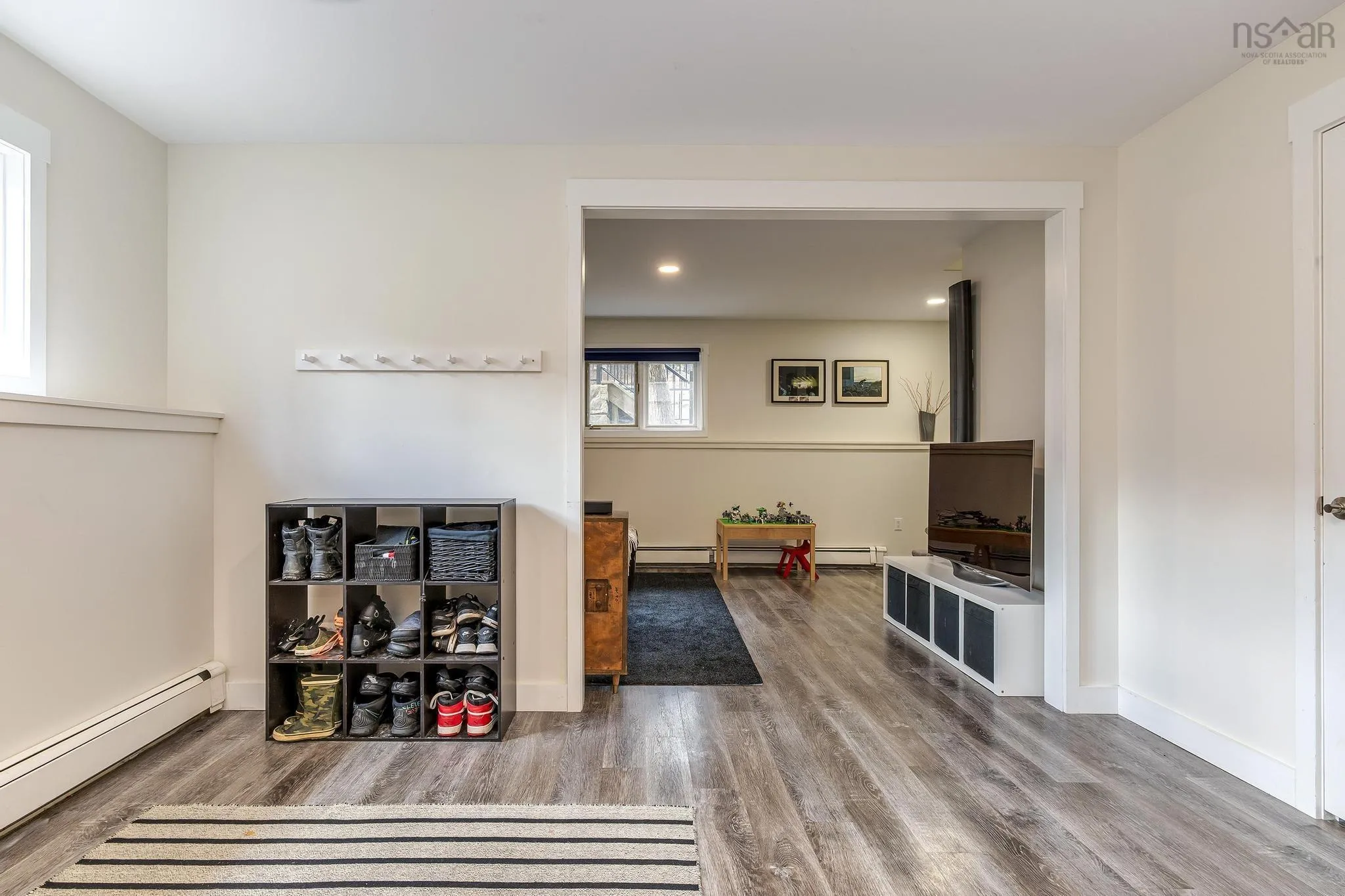 400 Crown Drive, Halifax Ns B3n 1l1, 3 Bedrooms Bedrooms, ,3 BathroomsBathrooms,Residential,For Sale,Crown,202508719