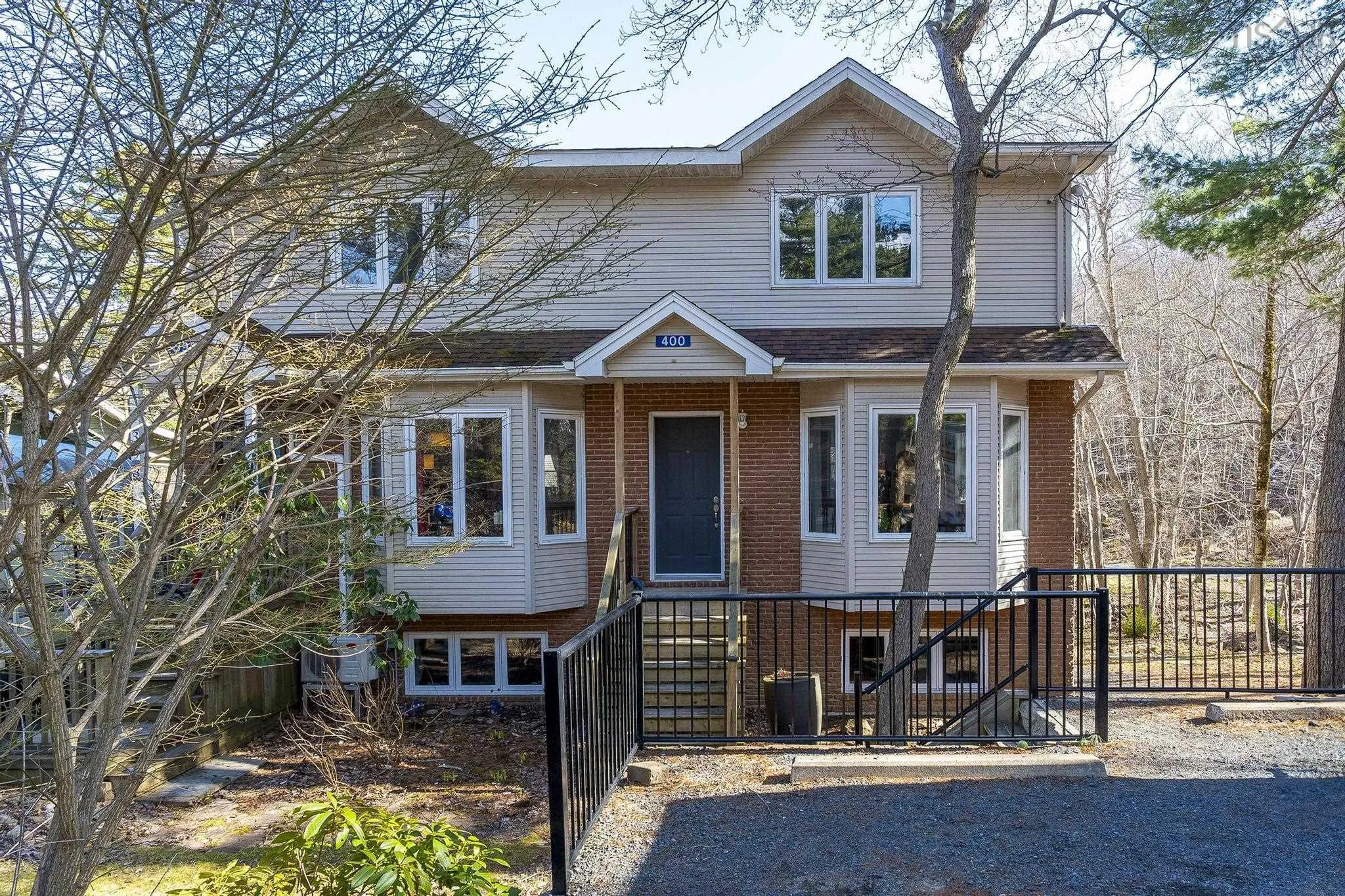 400 Crown Drive, Halifax Ns B3n 1l1, 3 Bedrooms Bedrooms, ,3 BathroomsBathrooms,Residential,For Sale,Crown,202508719