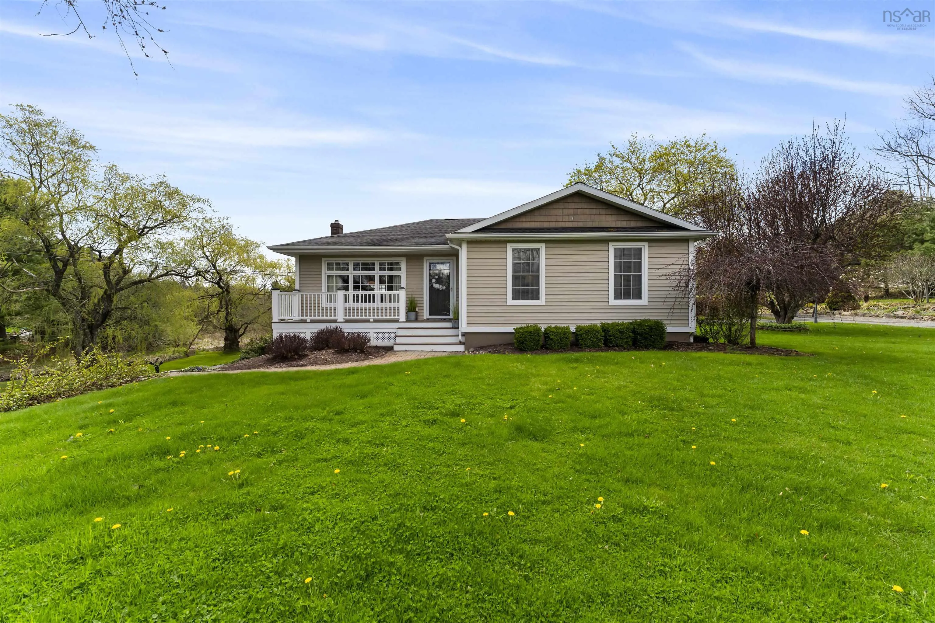580 Hwy 1, Mount Denson, NS B0P 1P0, 3 Bedrooms Bedrooms, ,1 BathroomBathrooms,Residential,For Sale,Hwy 1,202511976