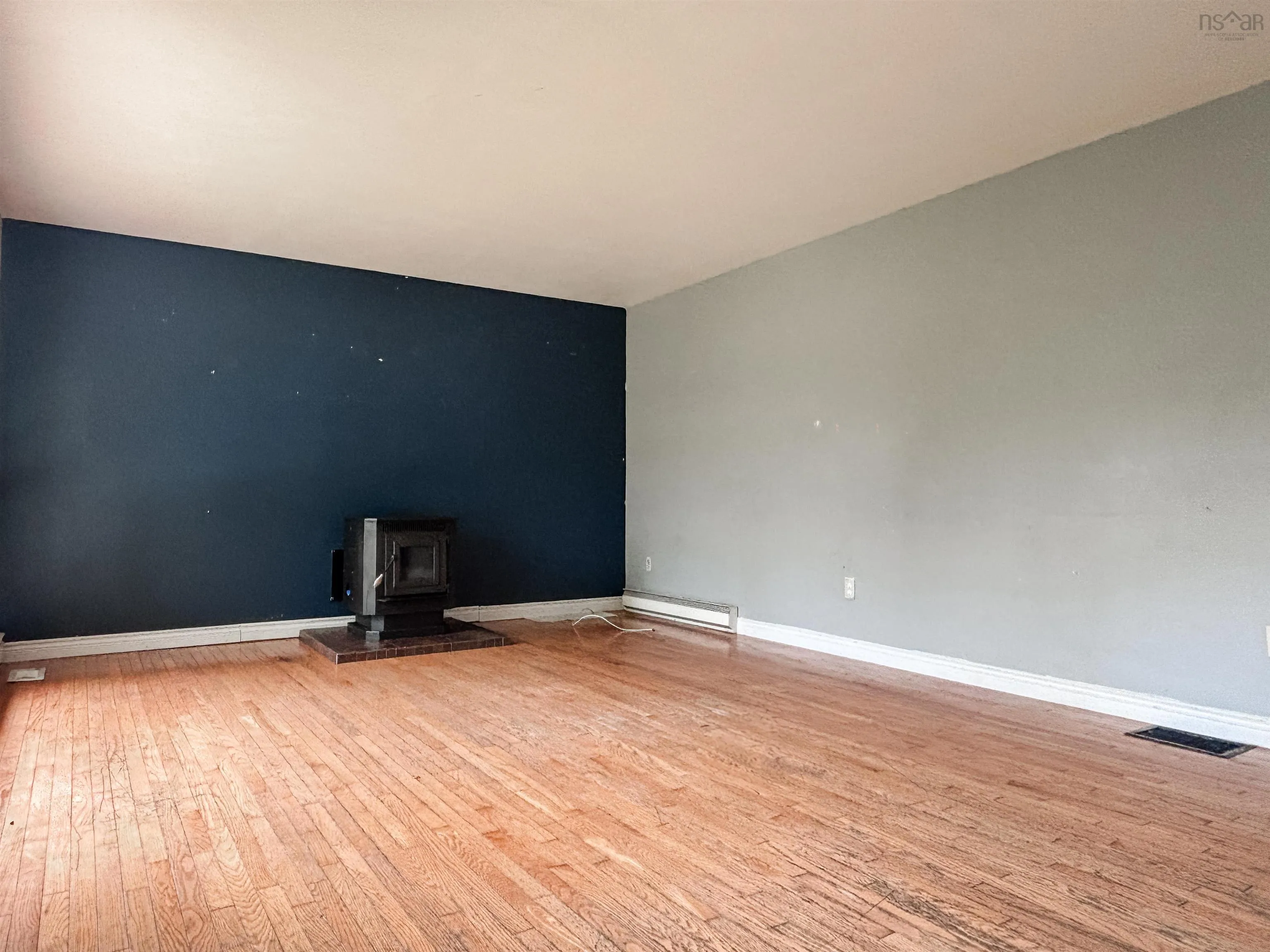 636 Helene Street, New Glasgow, NS B2H 2Y1, 3 Bedrooms Bedrooms, ,1 BathroomBathrooms,Residential,For Sale,Helene,202513037