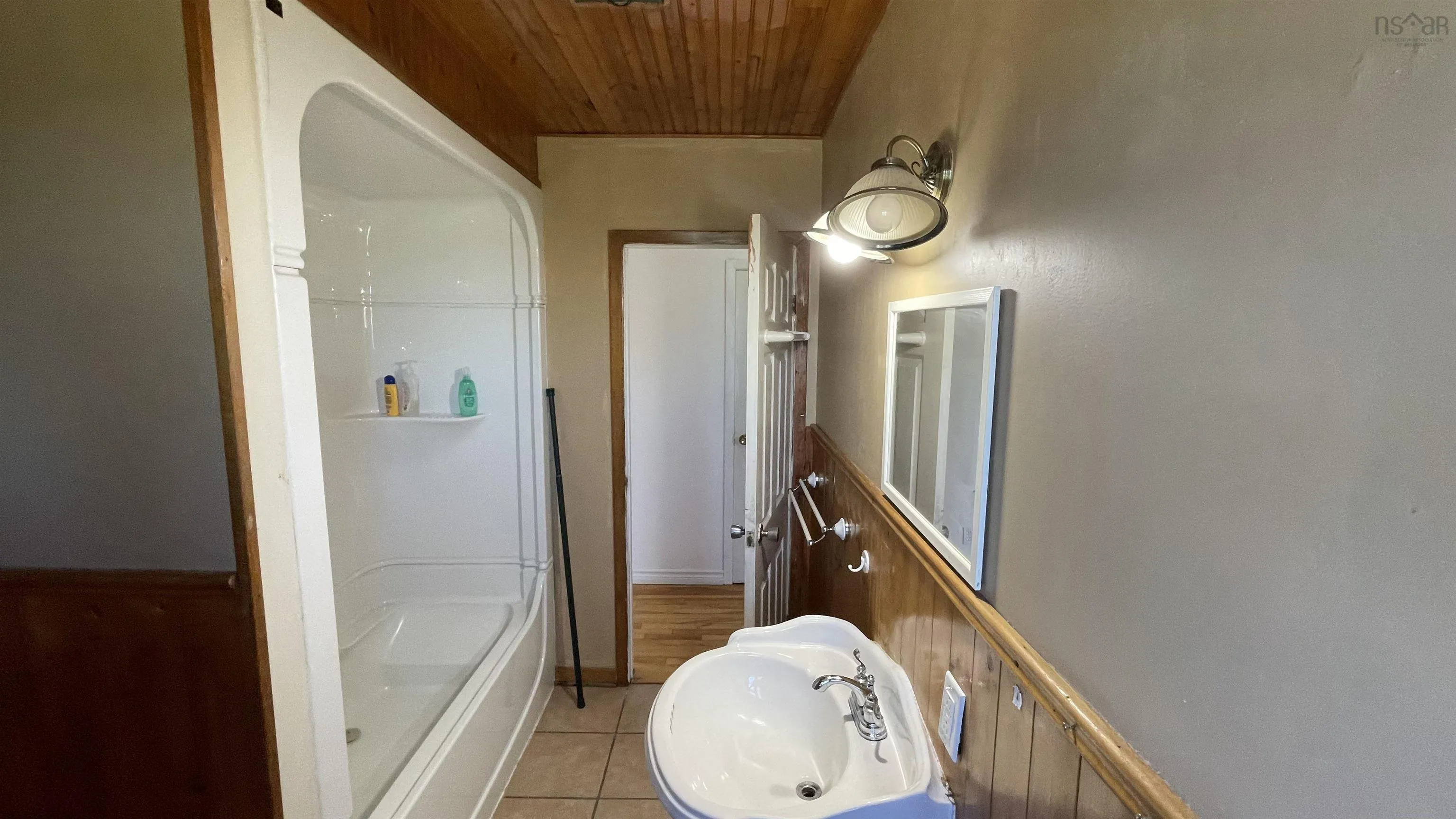 1680 West Jeddore Road, West Jeddore, NS B0J 2L0, 2 Bedrooms Bedrooms, ,2 BathroomsBathrooms,Residential,For Sale,West Jeddore,202520134