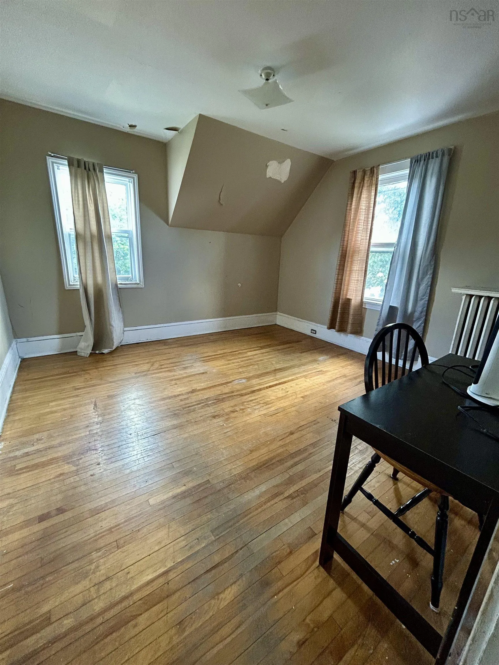 128 Inglis St., Sydney, NS B1P 1W8, 3 Bedrooms Bedrooms, ,1 BathroomBathrooms,Residential,For Sale,Inglis St.,202521048