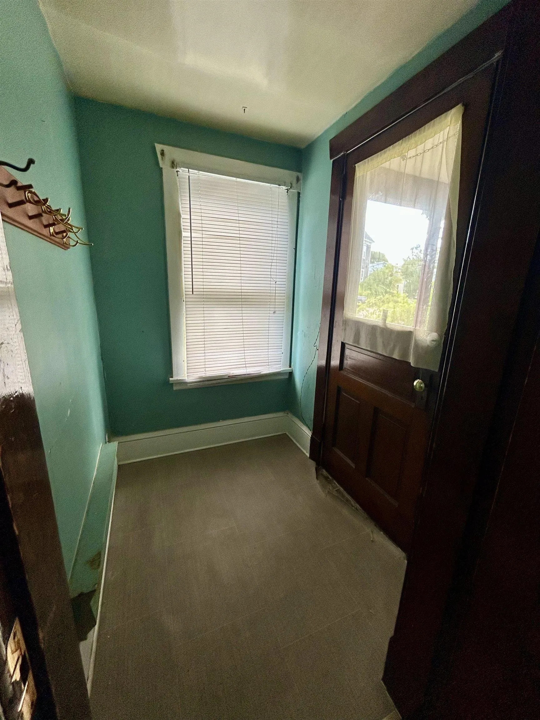 128 Inglis St., Sydney, NS B1P 1W8, 3 Bedrooms Bedrooms, ,1 BathroomBathrooms,Residential,For Sale,Inglis St.,202521048