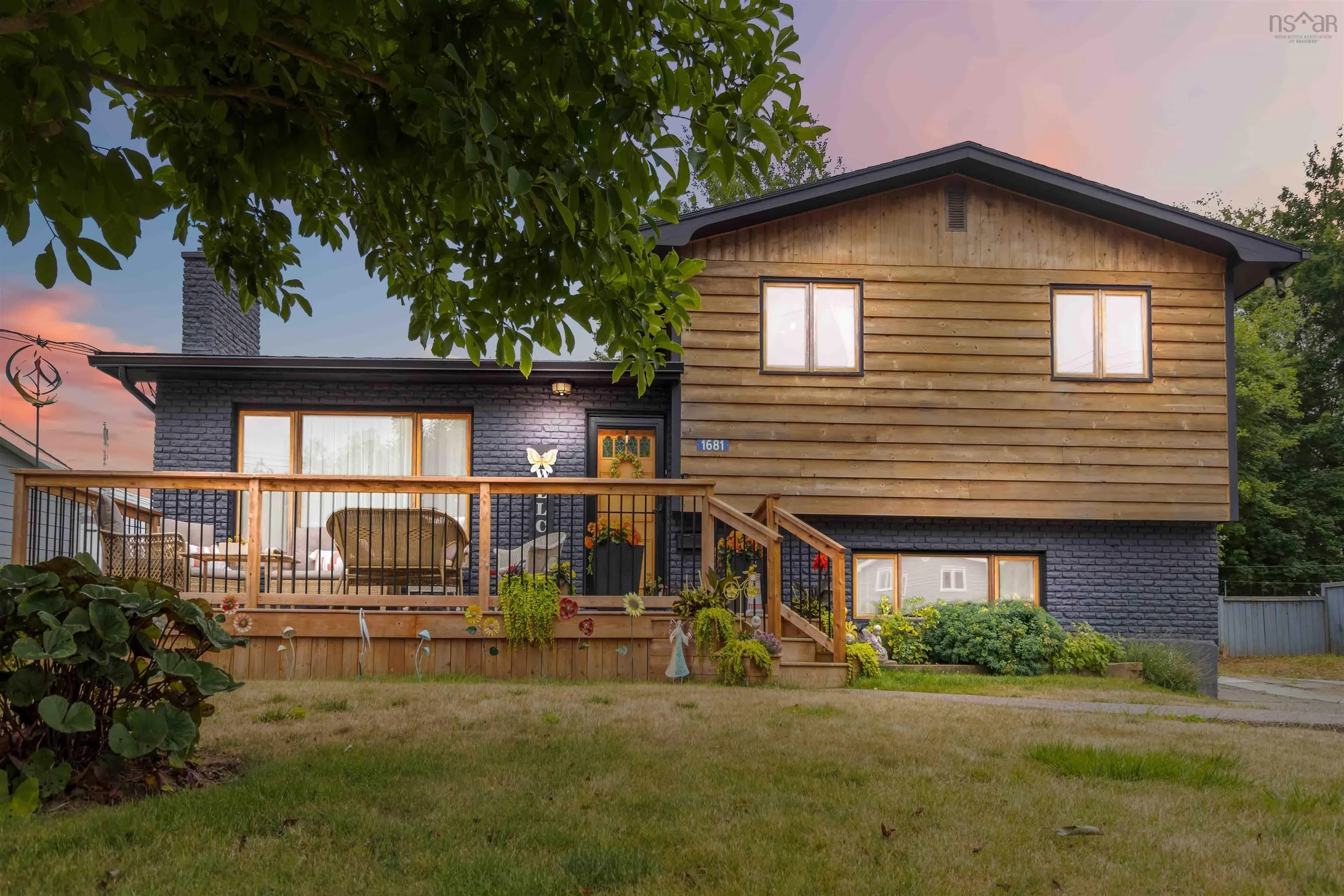 1681 Riverside Drive, Lower Sackville, NS B4C 2Y7, 3 Bedrooms Bedrooms, ,2 BathroomsBathrooms,Residential,For Sale,Riverside Drive,202520852
