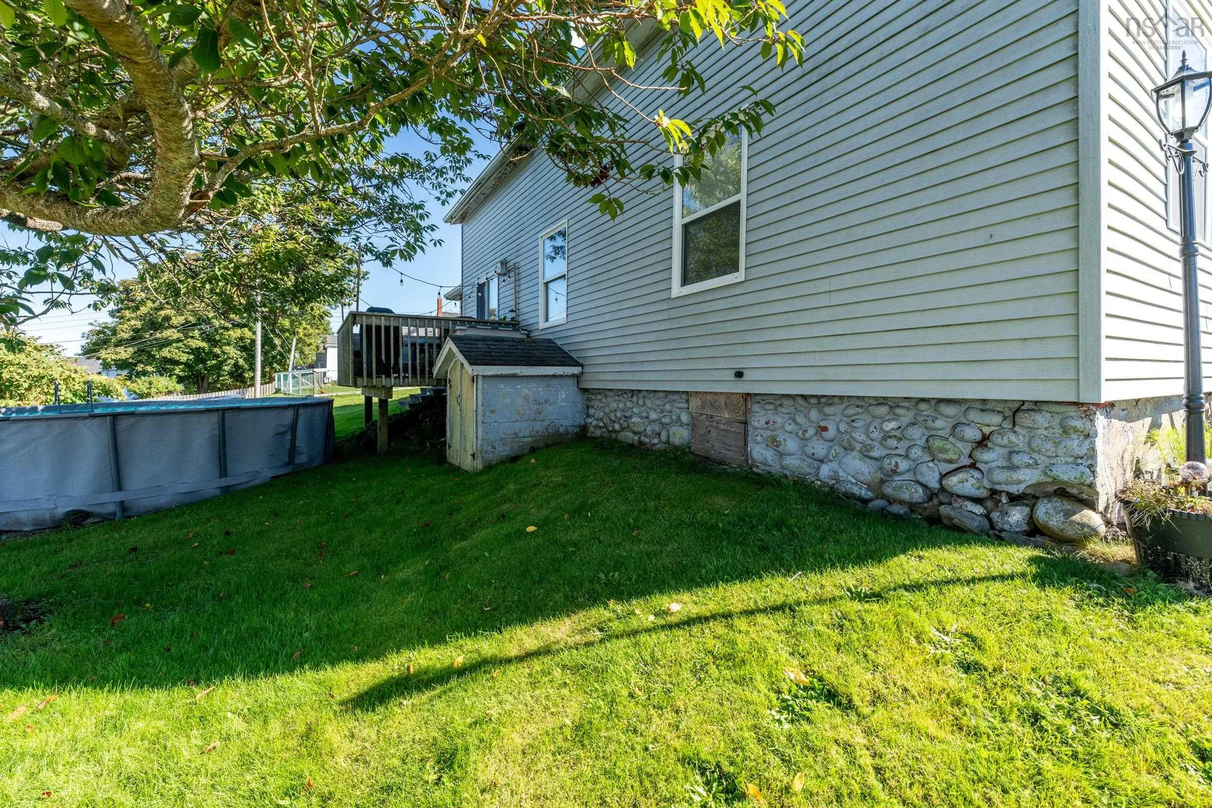 10 Store Street, Yarmouth, NS B5A 2Z2, 3 Bedrooms Bedrooms, ,2 BathroomsBathrooms,Residential,For Sale,Store,202423049