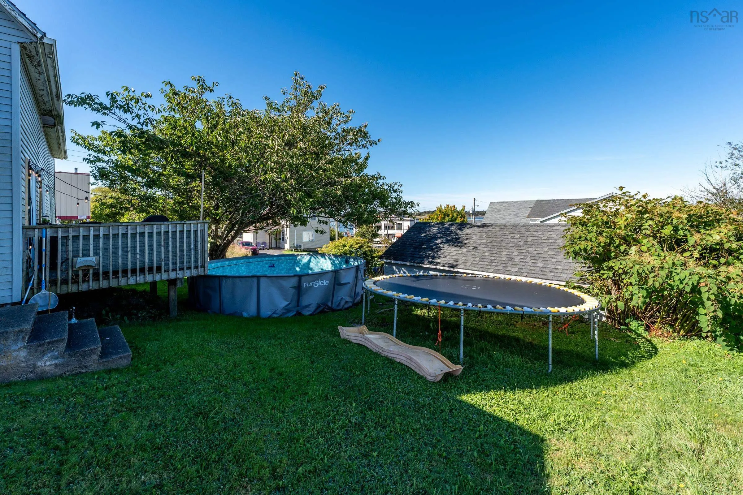 10 Store Street, Yarmouth, NS B5A 2Z2, 3 Bedrooms Bedrooms, ,2 BathroomsBathrooms,Residential,For Sale,Store,202423049