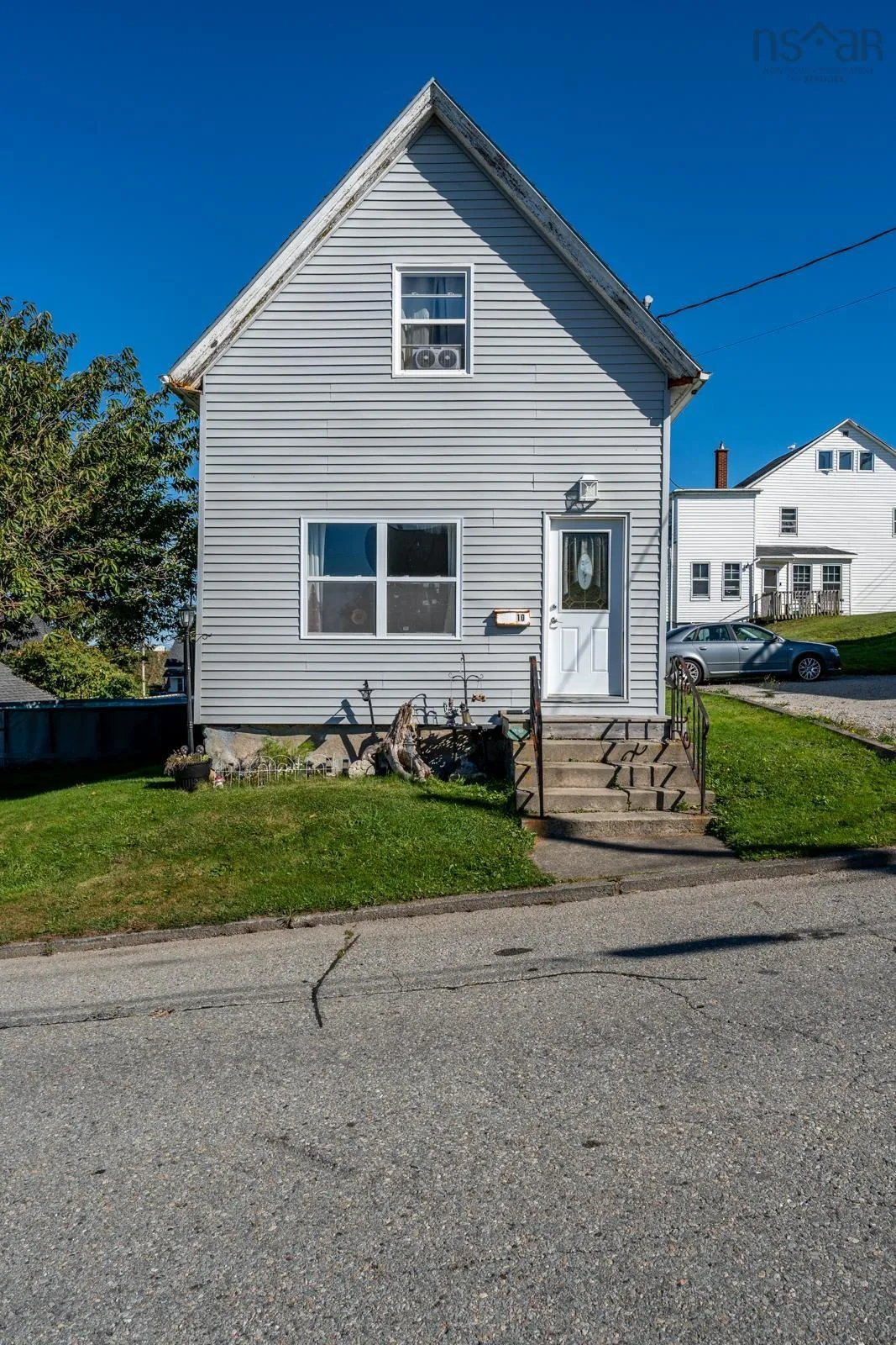 10 Store Street, Yarmouth, NS B5A 2Z2, 3 Bedrooms Bedrooms, ,2 BathroomsBathrooms,Residential,For Sale,Store,202423049