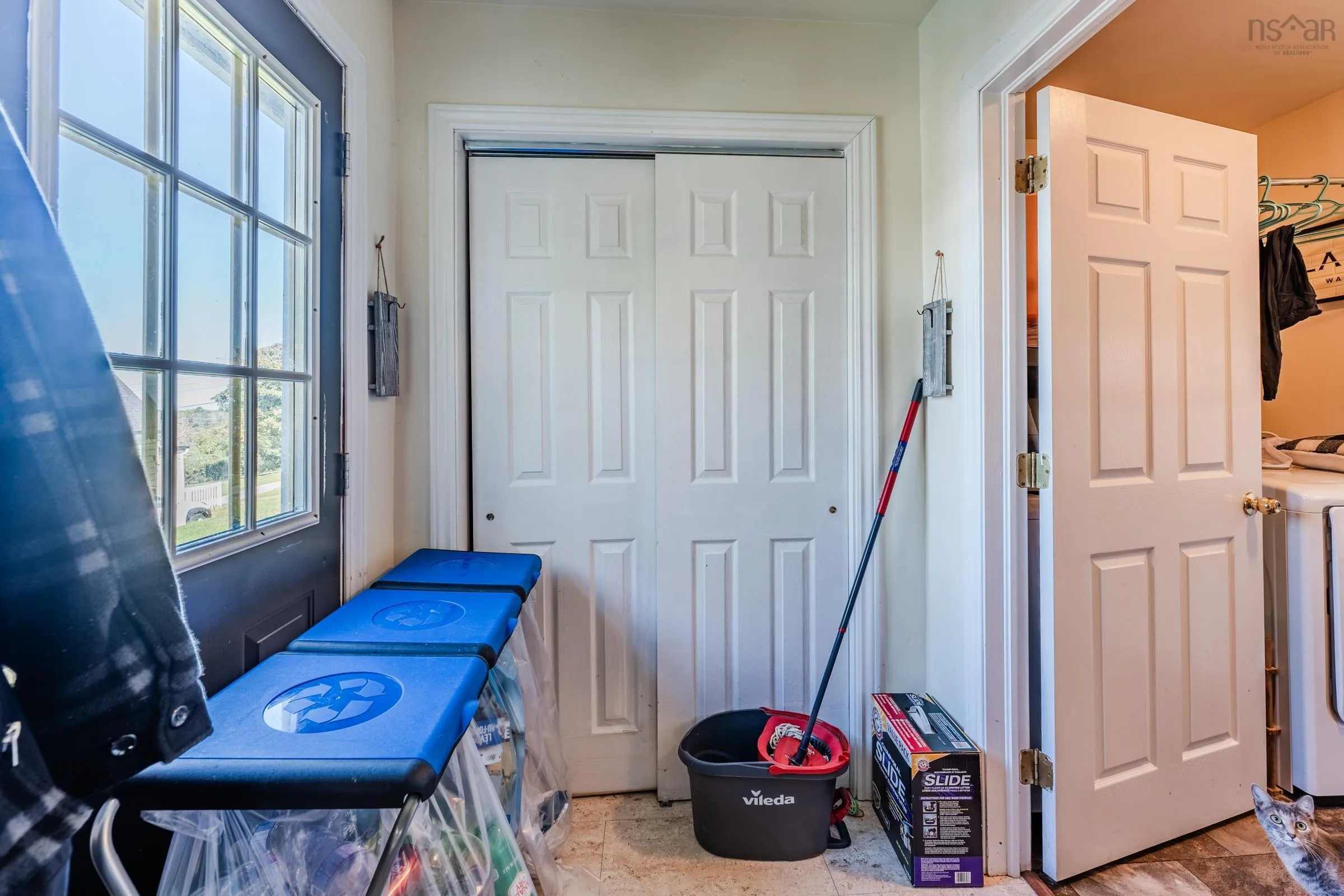 10 Store Street, Yarmouth, NS B5A 2Z2, 3 Bedrooms Bedrooms, ,2 BathroomsBathrooms,Residential,For Sale,Store,202423049