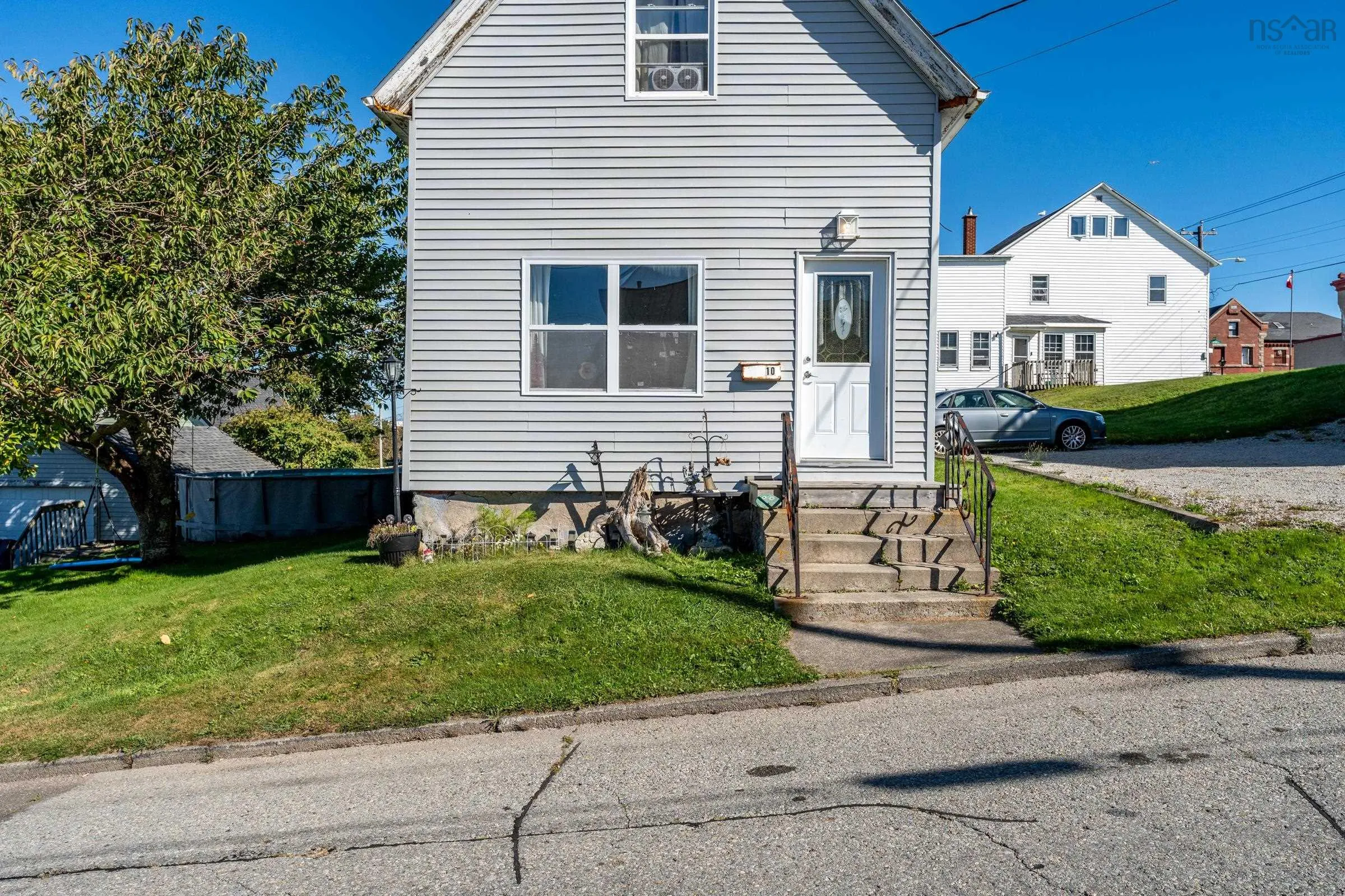 10 Store Street, Yarmouth, NS B5A 2Z2, 3 Bedrooms Bedrooms, ,2 BathroomsBathrooms,Residential,For Sale,Store,202423049
