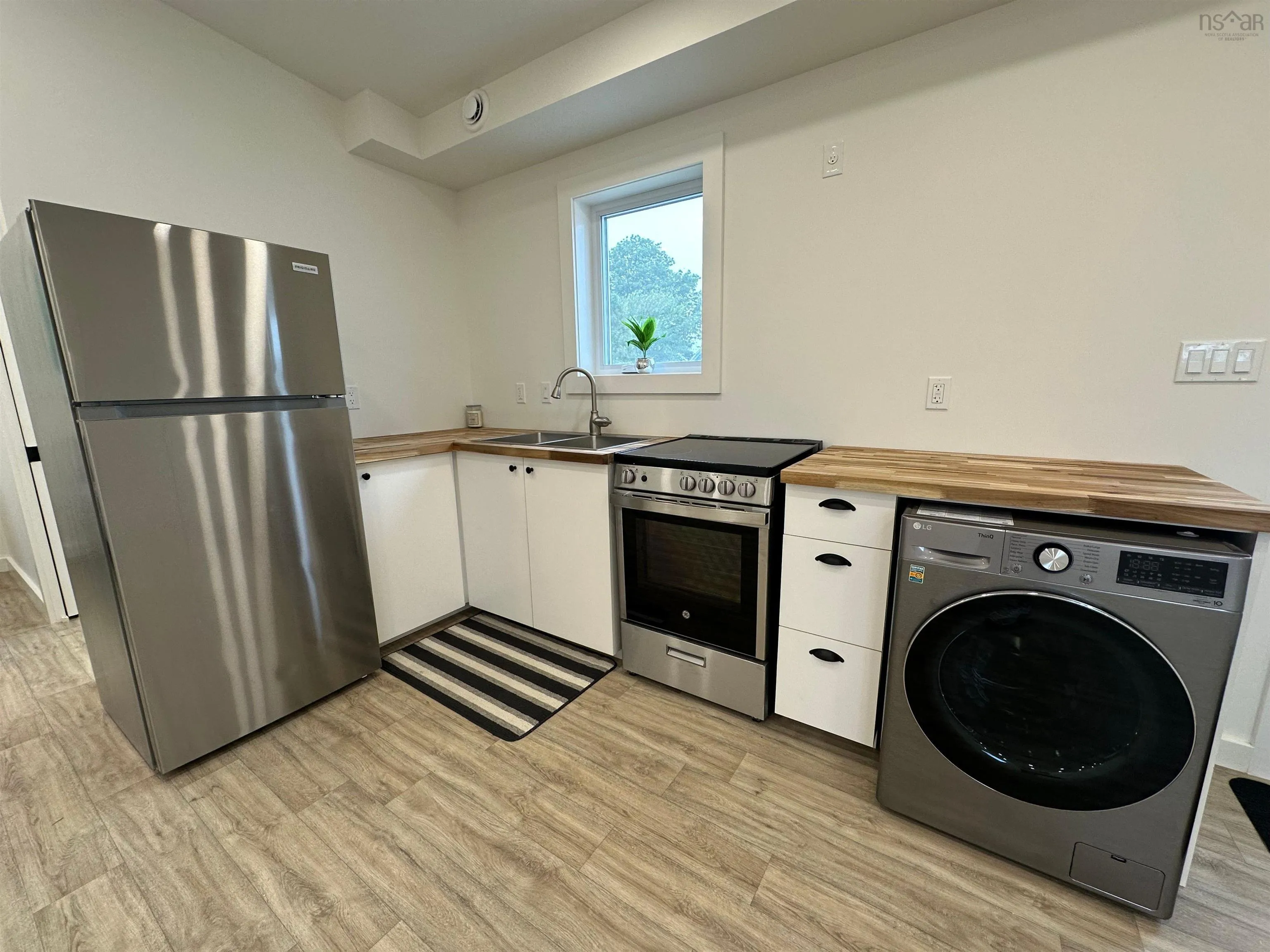 10 Hoben Crescent, Brooklyn, NS B5A 5H8, 1 Bedroom Bedrooms, ,1 BathroomBathrooms,Residential,For Sale,Hoben,202520600