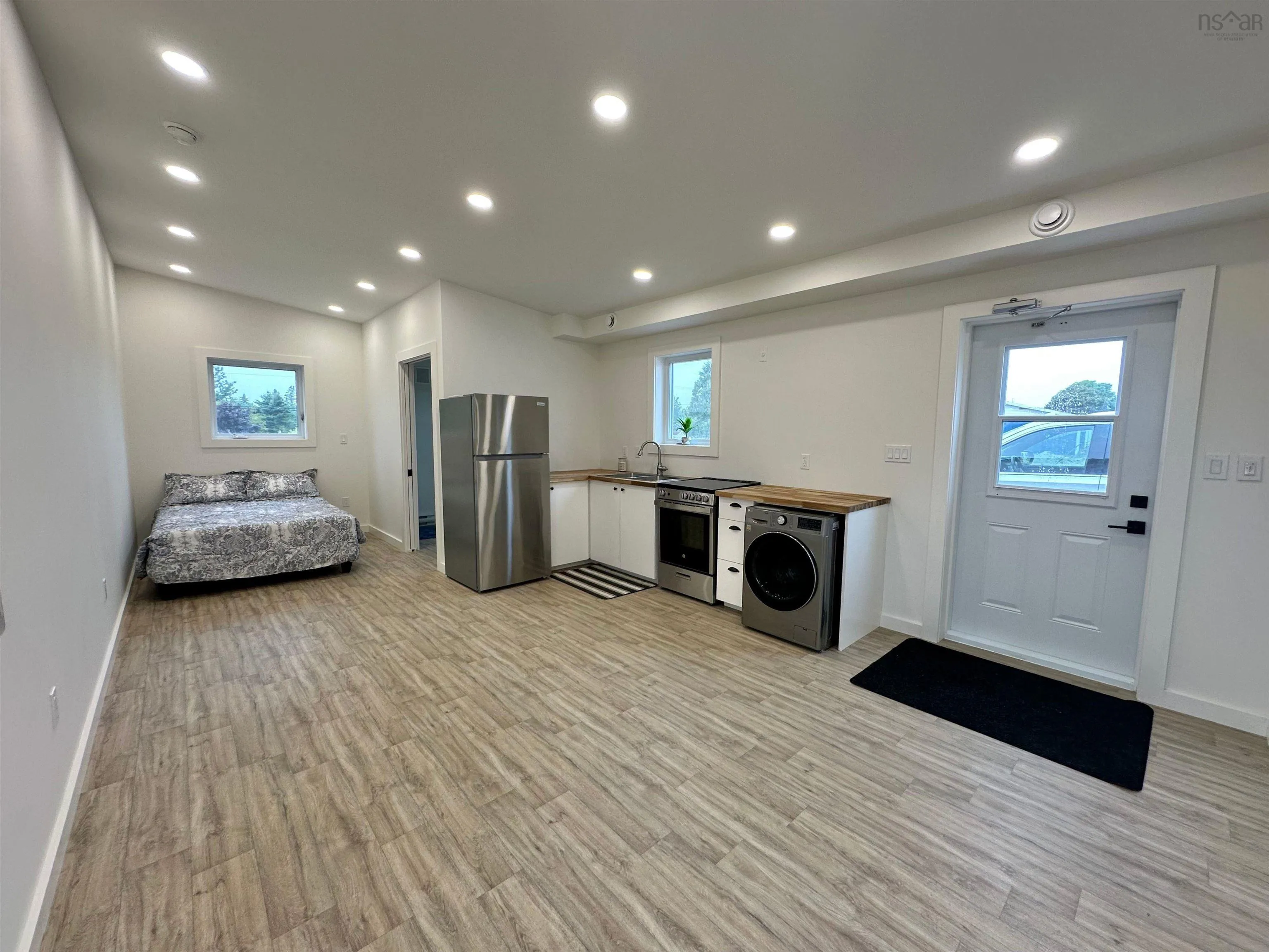 10 Hoben Crescent, Brooklyn, NS B5A 5H8, 1 Bedroom Bedrooms, ,1 BathroomBathrooms,Residential,For Sale,Hoben,202520600