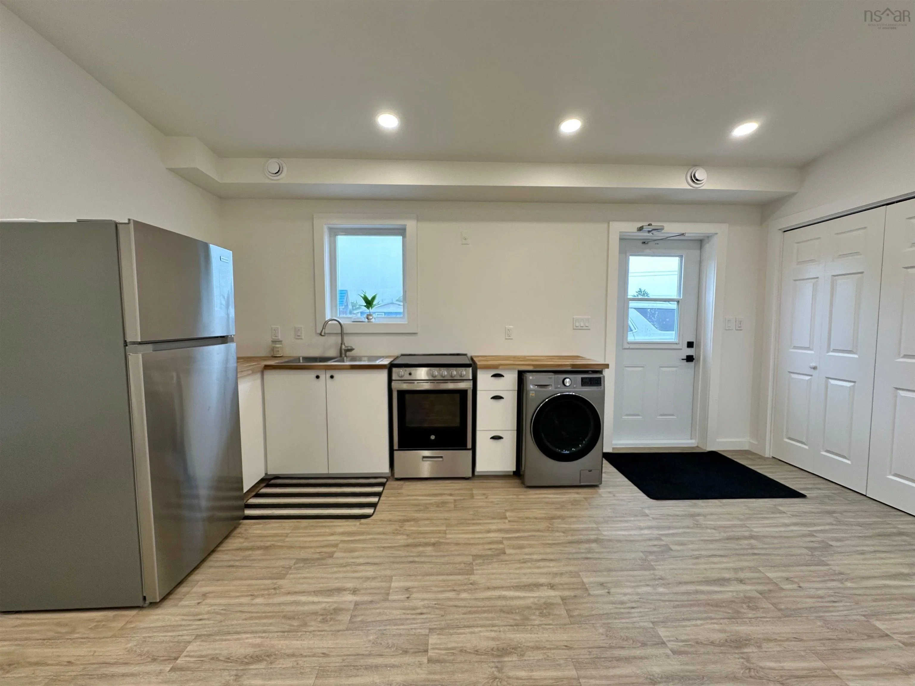 10 Hoben Crescent, Brooklyn, NS B5A 5H8, 1 Bedroom Bedrooms, ,1 BathroomBathrooms,Residential,For Sale,Hoben,202520600