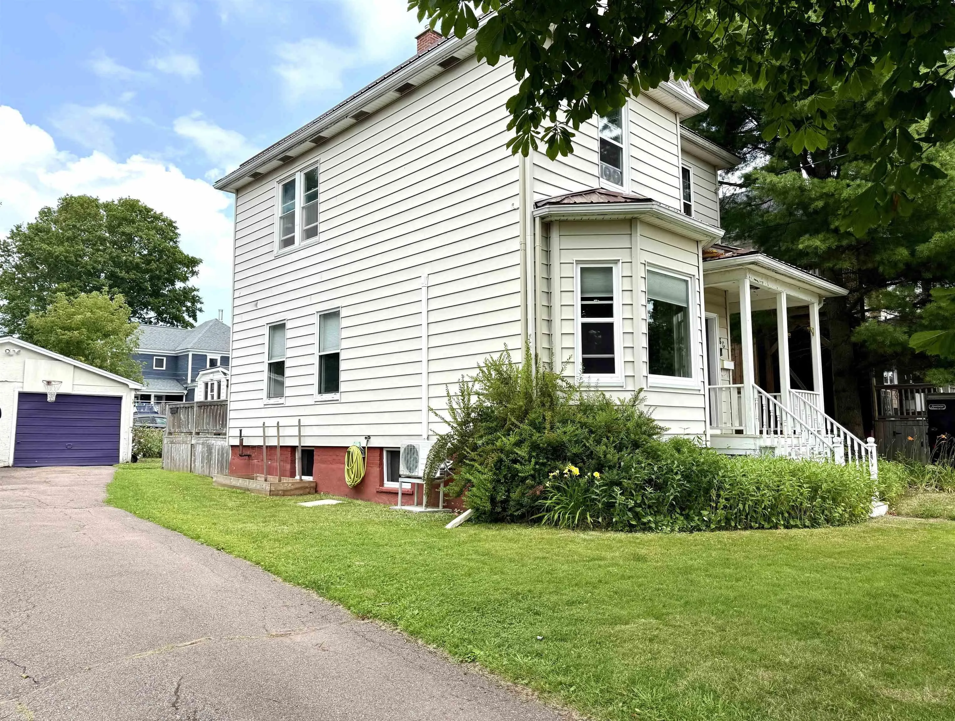 68 Spring Street, Amherst Ns B4h 1s5, 4 Bedrooms Bedrooms, ,2 BathroomsBathrooms,Residential,For Sale,Spring,202502349