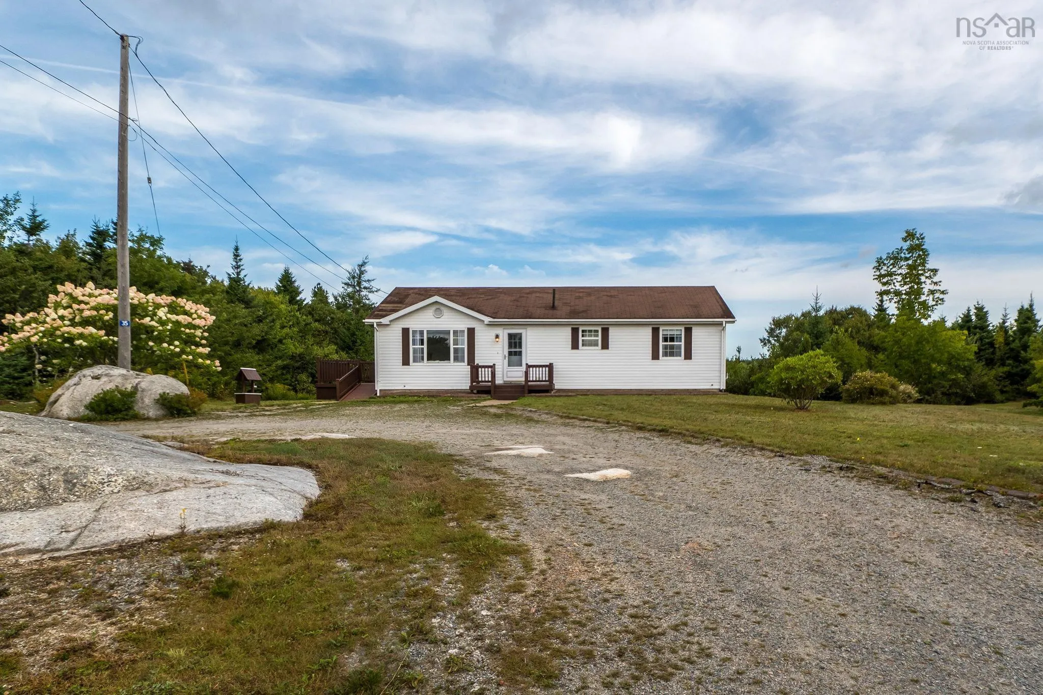35 Kelly Drive, Williamswood, NS B3V 1E8, 3 Bedrooms Bedrooms, ,2 BathroomsBathrooms,Residential,For Sale,Kelly,202523072