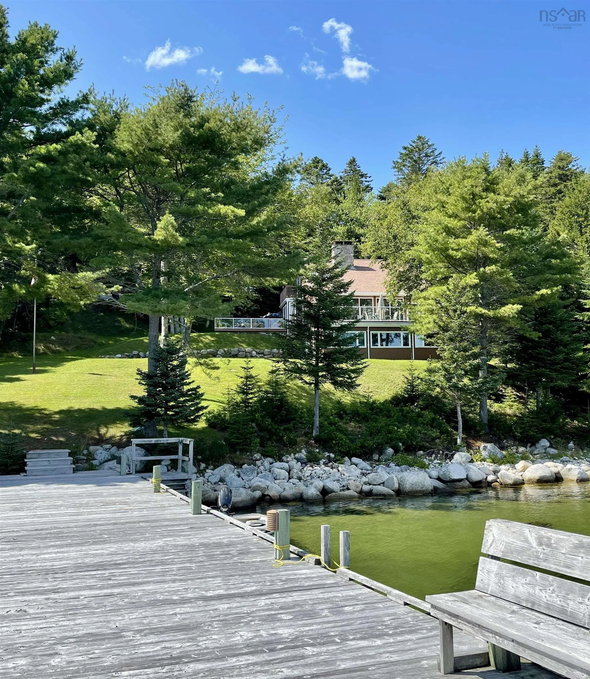 20 Sunnydale Drive, Glen Haven, NS B3Z 2T8, 4 Bedrooms Bedrooms, ,2 BathroomsBathrooms,Residential,For Sale,Sunnydale,202514004