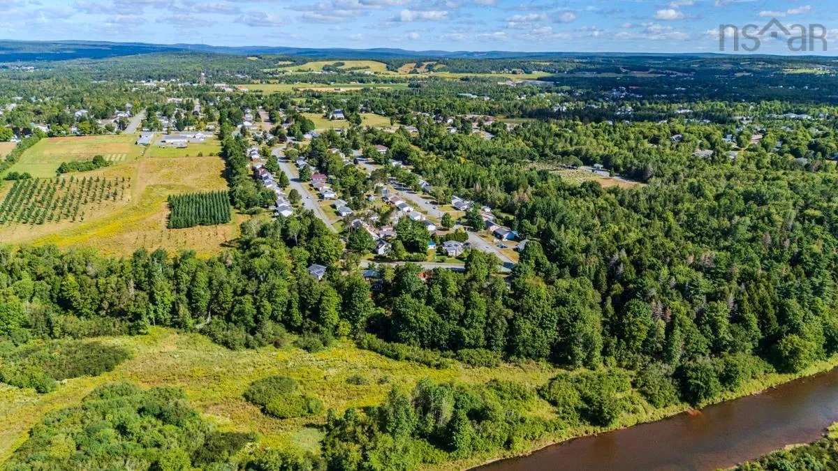 66 Scenic Dr, Bible Hill, NS B2N 4N5, 3 Bedrooms Bedrooms, ,2 BathroomsBathrooms,Residential,For Sale,Scenic Dr,202521333