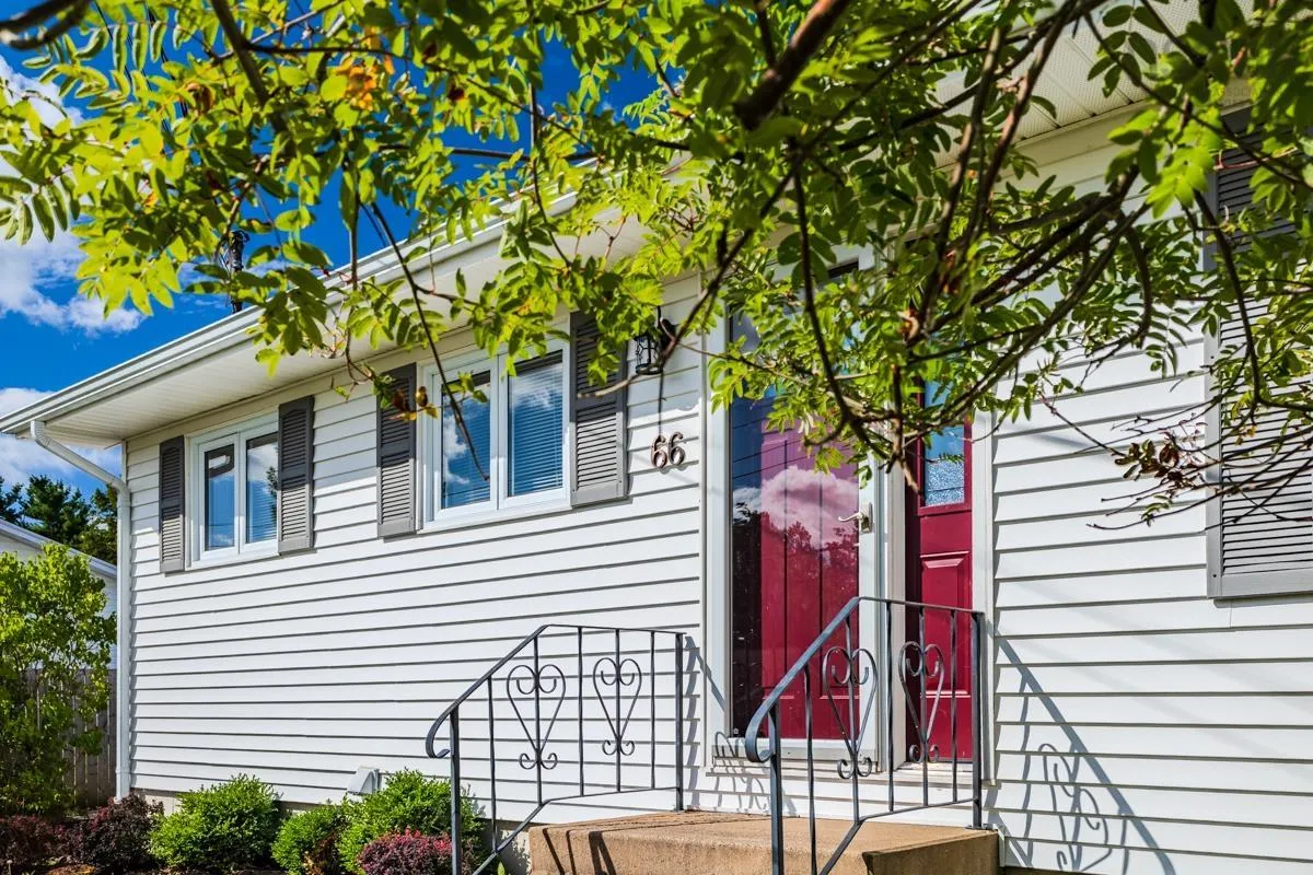 66 Scenic Dr, Bible Hill, NS B2N 4N5, 3 Bedrooms Bedrooms, ,2 BathroomsBathrooms,Residential,For Sale,Scenic Dr,202521333