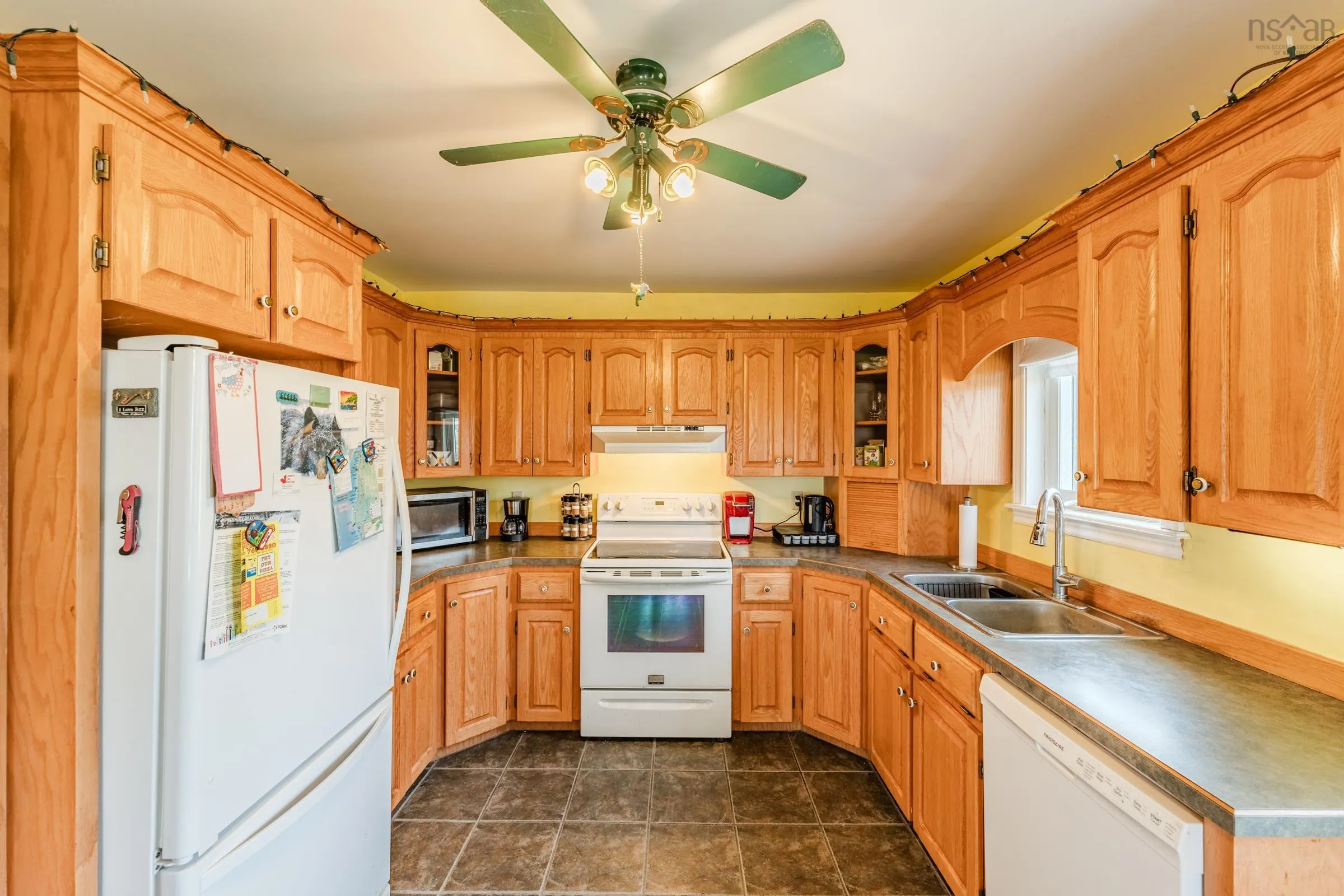 2743 Highway 1, Grosses Coques Ns B0w 1m0, 4 Bedrooms Bedrooms, ,3 BathroomsBathrooms,Residential,For Sale,Highway 1,202420327