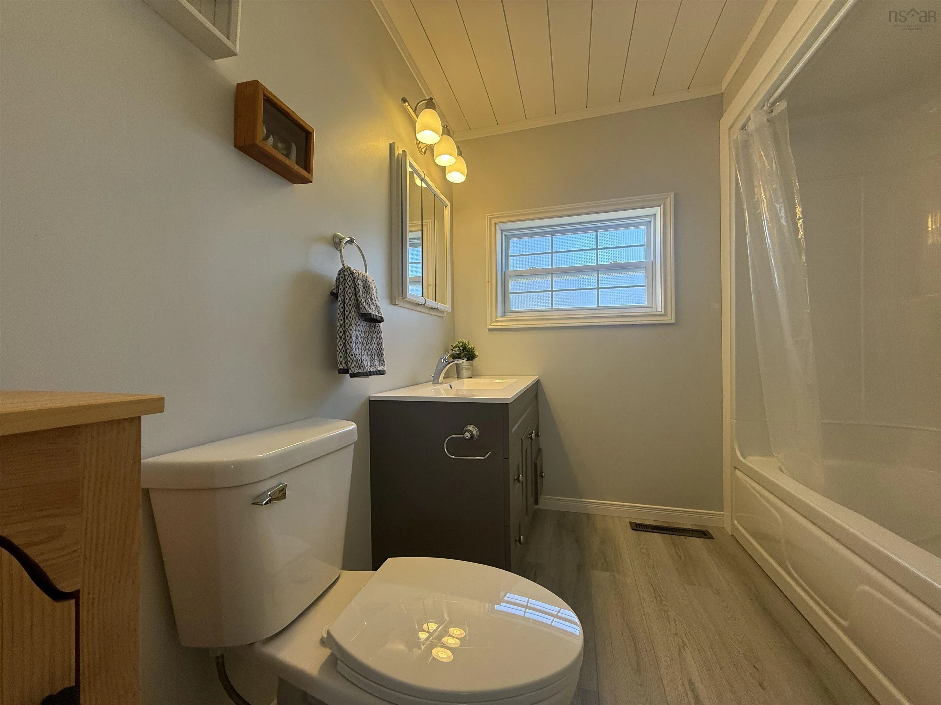 3524 Eastern Avenue, Parrsboro Ns B0m 1s0, 2 Bedrooms Bedrooms, ,1 BathroomBathrooms,Residential,For Sale,Eastern,202506409