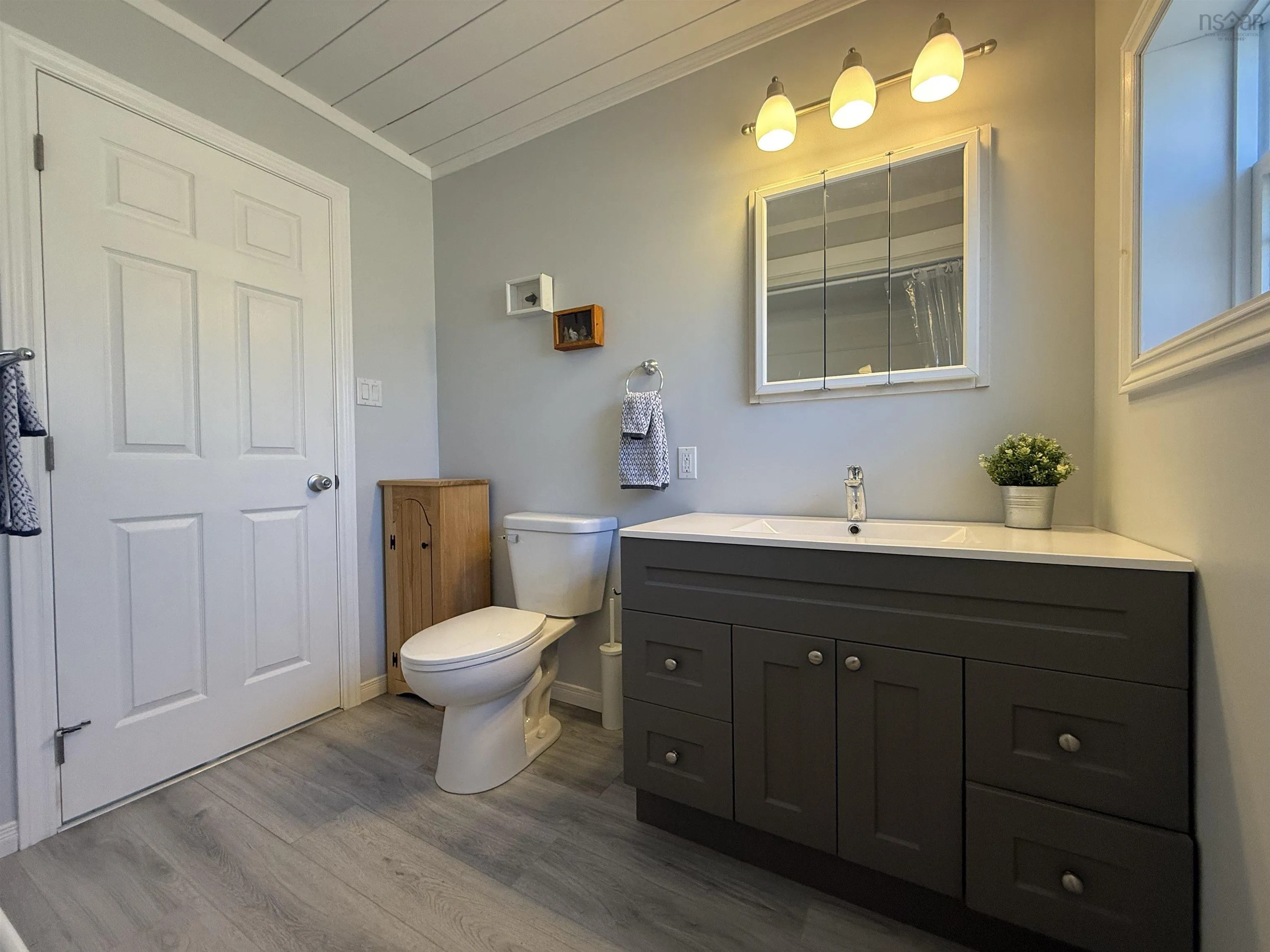 3524 Eastern Avenue, Parrsboro Ns B0m 1s0, 2 Bedrooms Bedrooms, ,1 BathroomBathrooms,Residential,For Sale,Eastern,202506409