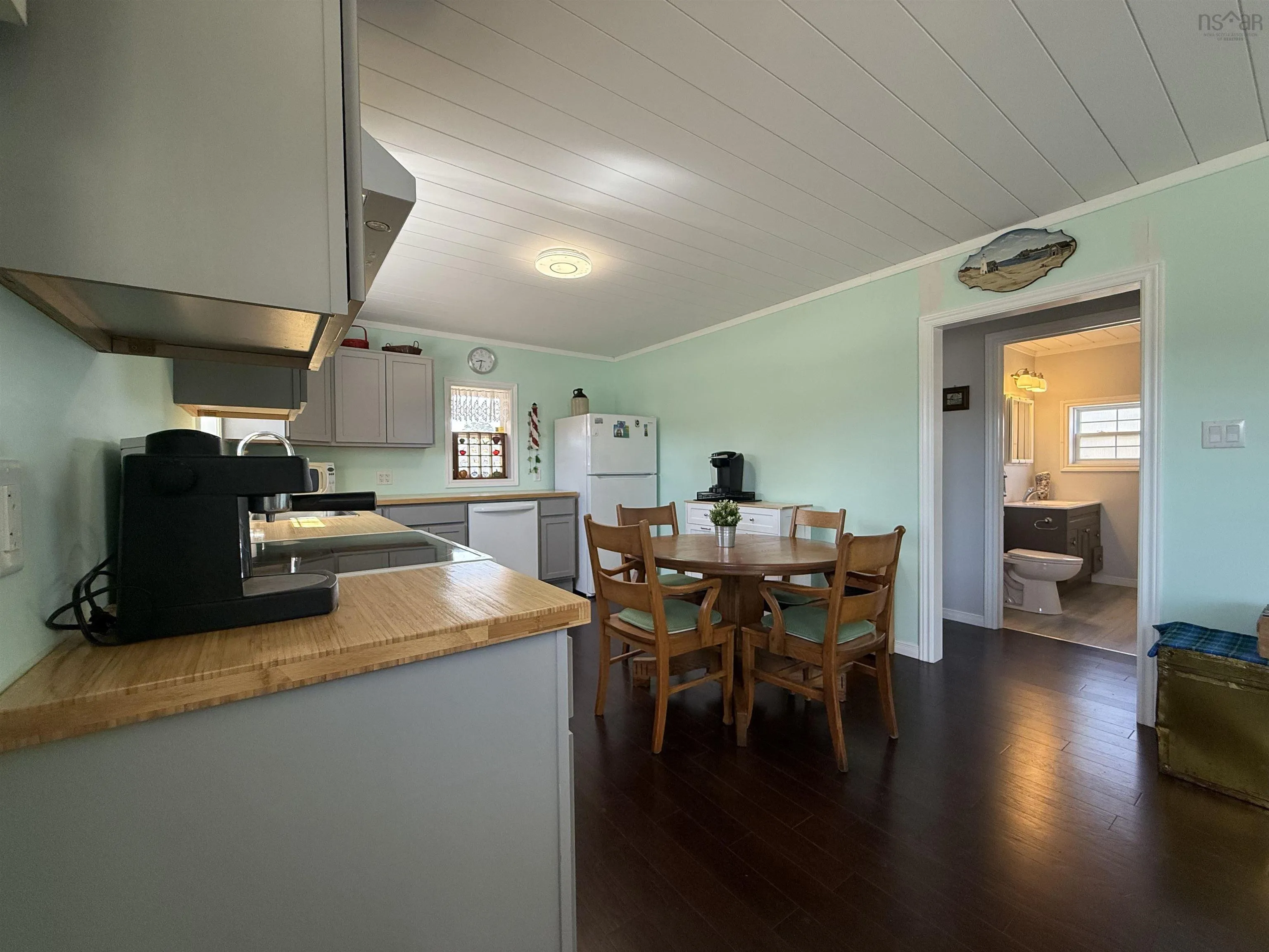 3524 Eastern Avenue, Parrsboro Ns B0m 1s0, 2 Bedrooms Bedrooms, ,1 BathroomBathrooms,Residential,For Sale,Eastern,202506409