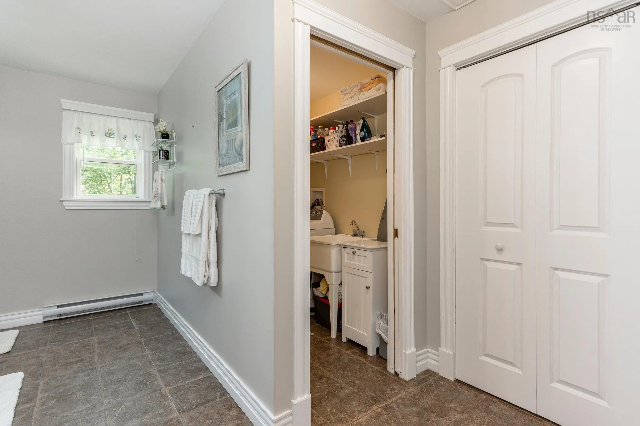32 Halewood Drive, Falmouth Ns B0p 1l0, 4 Bedrooms Bedrooms, ,4 BathroomsBathrooms,Residential,For Sale,Halewood,202506505