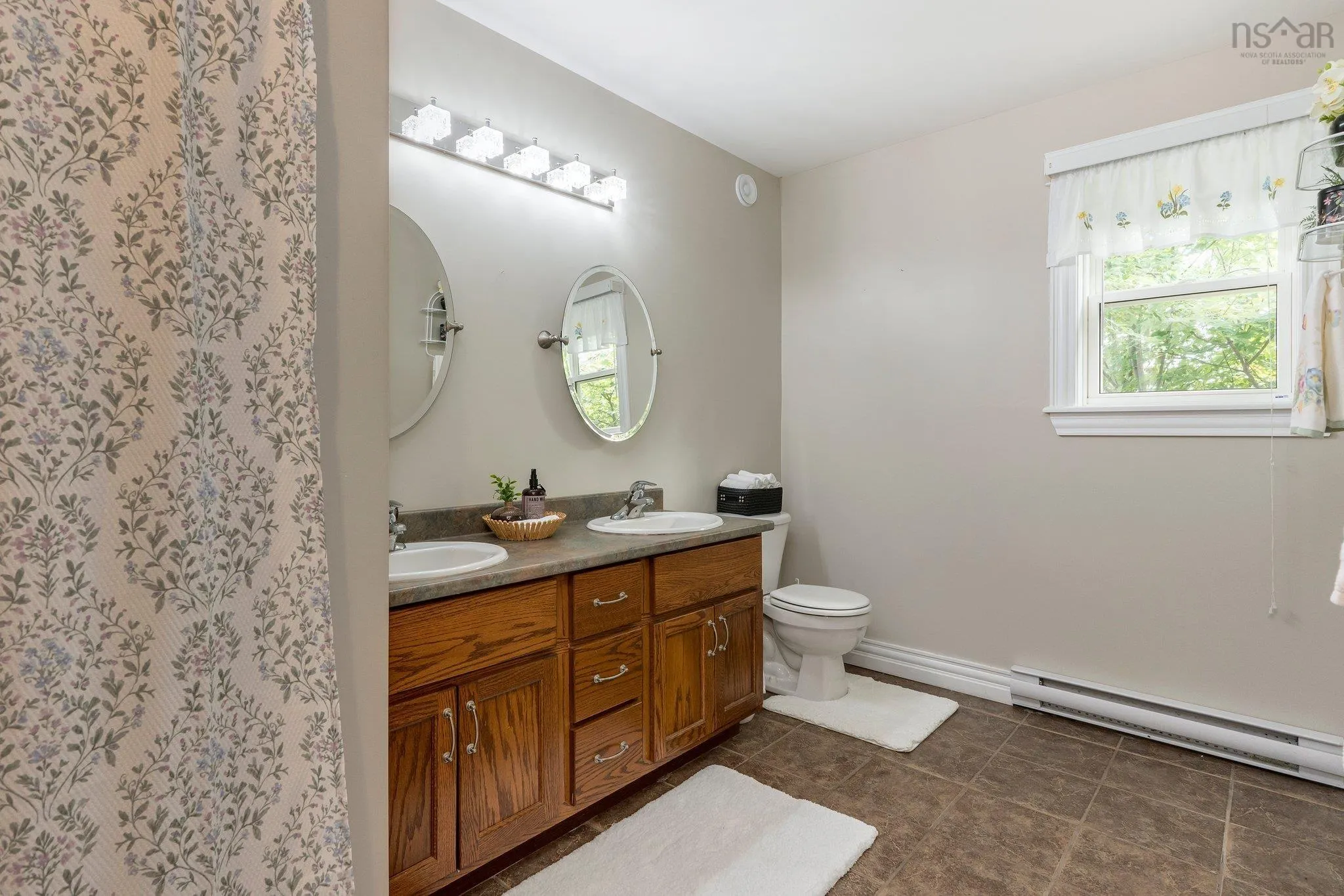 32 Halewood Drive, Falmouth Ns B0p 1l0, 4 Bedrooms Bedrooms, ,4 BathroomsBathrooms,Residential,For Sale,Halewood,202506505