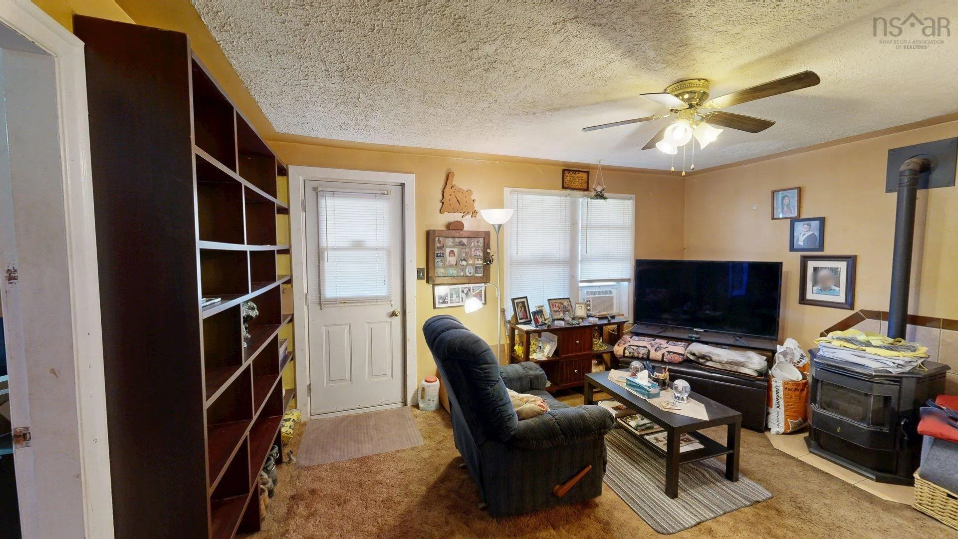 69 Howard Avenue, Eastern Passage, NS B3G 1M4, 2 Bedrooms Bedrooms, ,1 BathroomBathrooms,Residential,For Sale,Howard Avenue,202521415