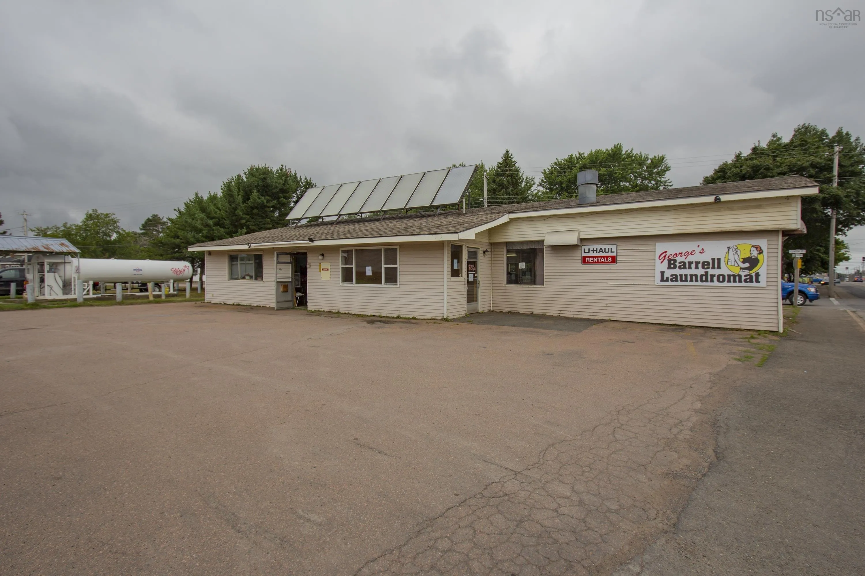 99 Albion Street S, Amherst Ns B4h 2x2, ,Commercial Sale,For Sale,Albion,202226421