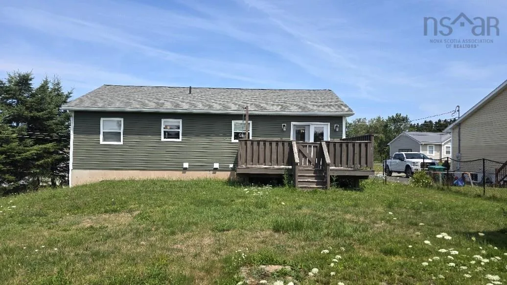 14 Lancaster Avenue, New Glasgow, NS B2H 0A2, 5 Bedrooms Bedrooms, ,2 BathroomsBathrooms,Residential,For Sale,Lancaster,202520347