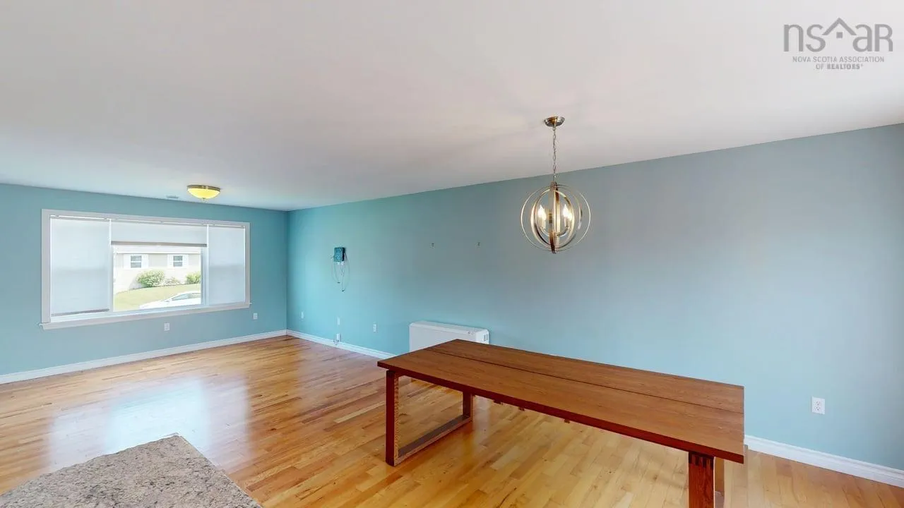 14 Lancaster Avenue, New Glasgow, NS B2H 0A2, 5 Bedrooms Bedrooms, ,2 BathroomsBathrooms,Residential,For Sale,Lancaster,202520347