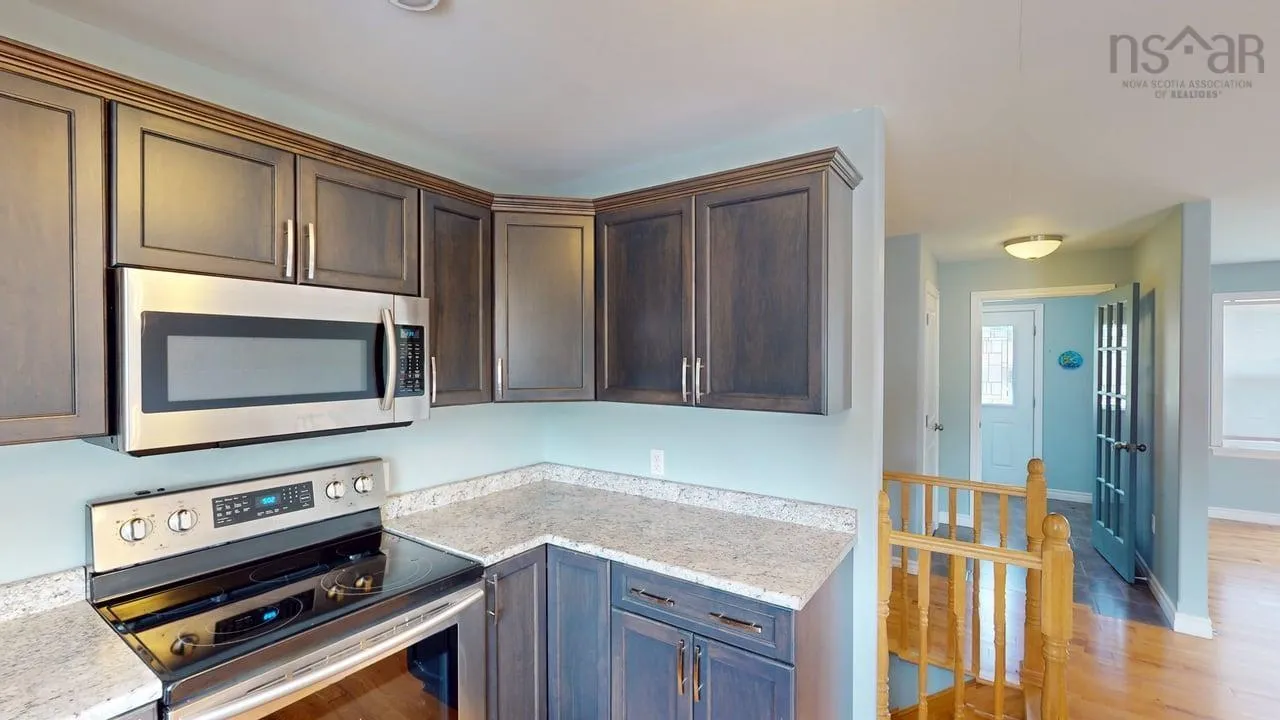 14 Lancaster Avenue, New Glasgow, NS B2H 0A2, 5 Bedrooms Bedrooms, ,2 BathroomsBathrooms,Residential,For Sale,Lancaster,202520347