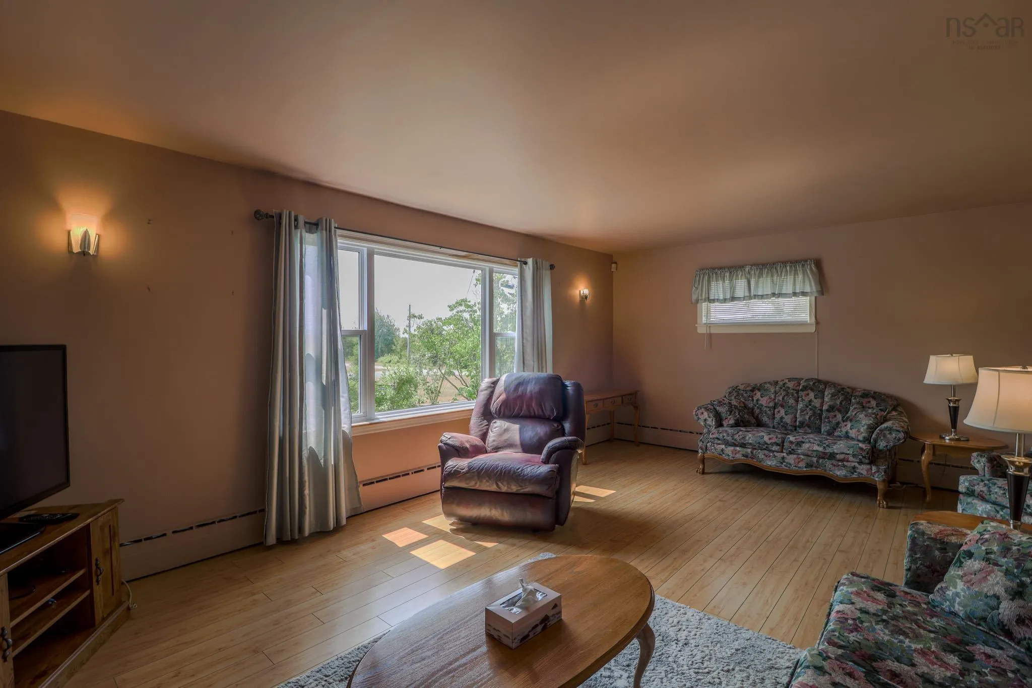 39 Elmwood Avenue, Sydney, NS B1N 2J2, 4 Bedrooms Bedrooms, ,2 BathroomsBathrooms,Residential,For Sale,Elmwood,202521360