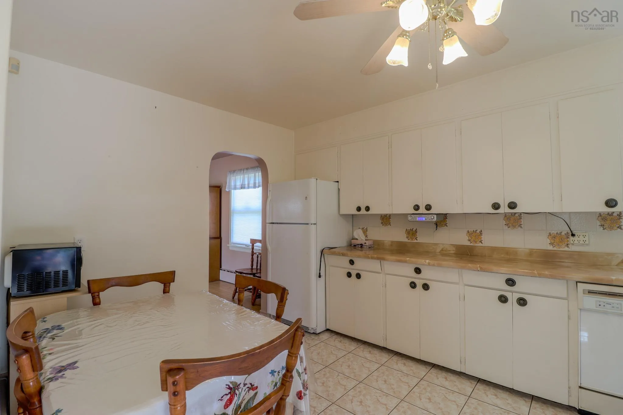 39 Elmwood Avenue, Sydney, NS B1N 2J2, 4 Bedrooms Bedrooms, ,2 BathroomsBathrooms,Residential,For Sale,Elmwood,202521360