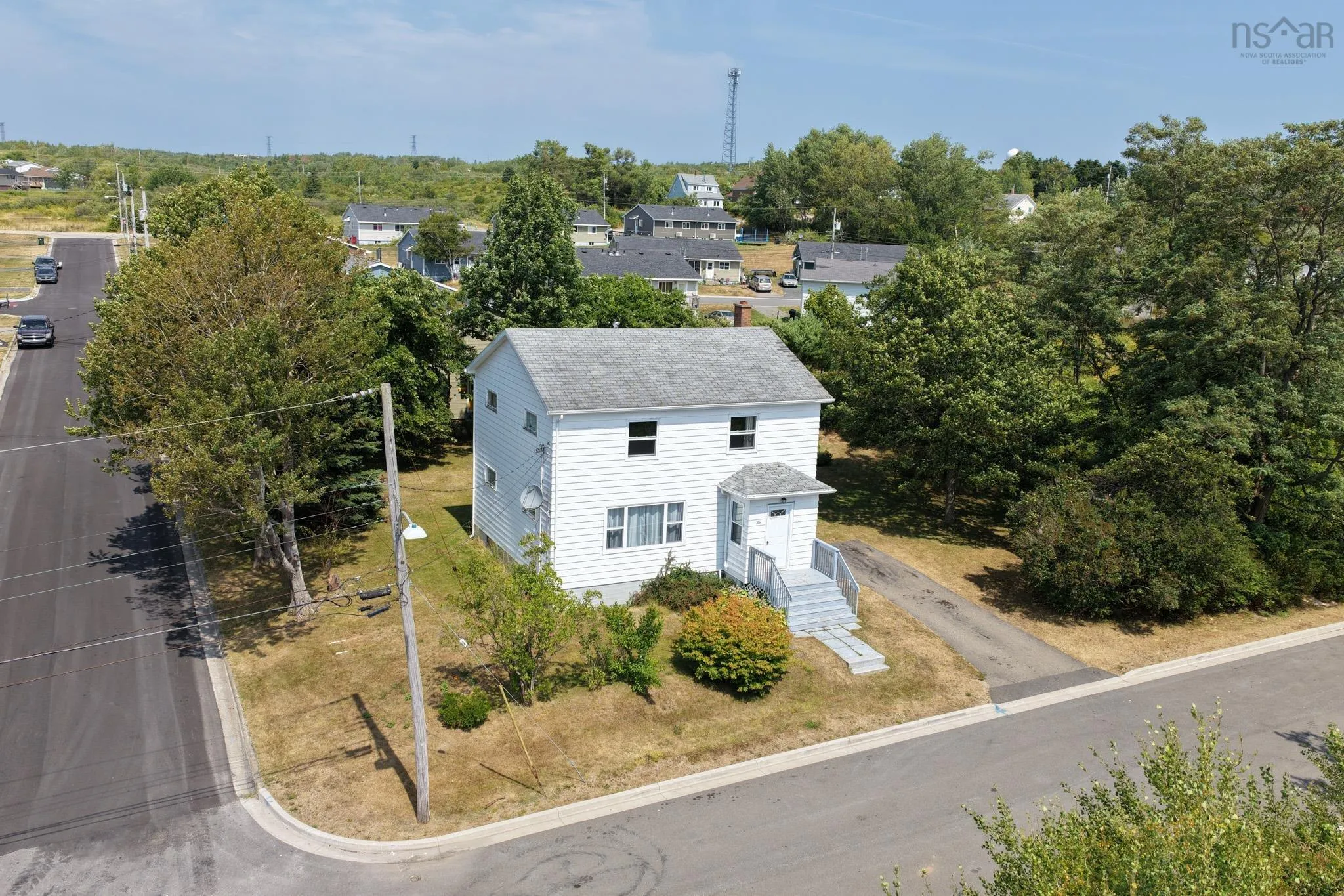 39 Elmwood Avenue, Sydney, NS B1N 2J2, 4 Bedrooms Bedrooms, ,2 BathroomsBathrooms,Residential,For Sale,Elmwood,202521360
