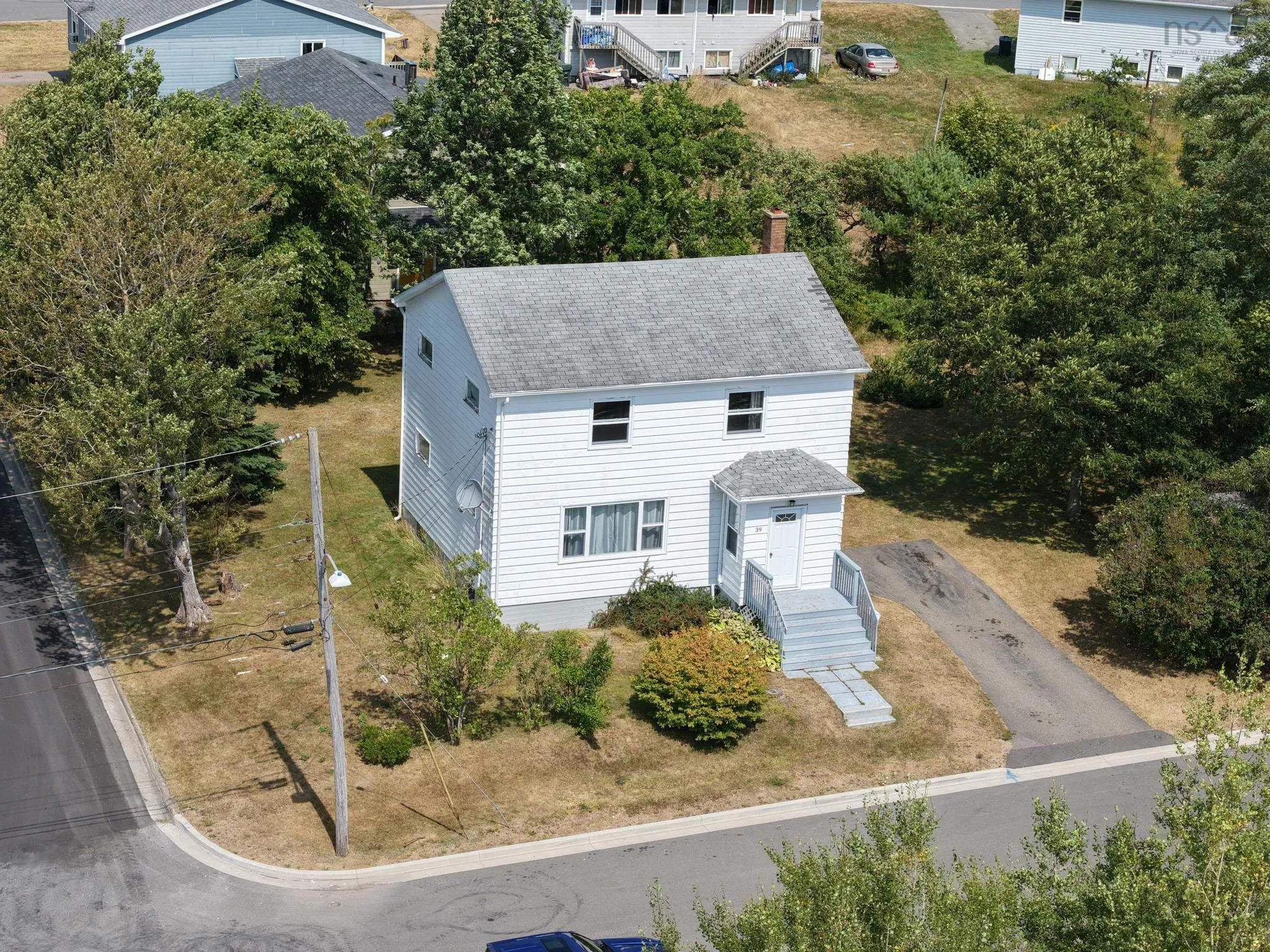 39 Elmwood Avenue, Sydney, NS B1N 2J2, 4 Bedrooms Bedrooms, ,2 BathroomsBathrooms,Residential,For Sale,Elmwood,202521360