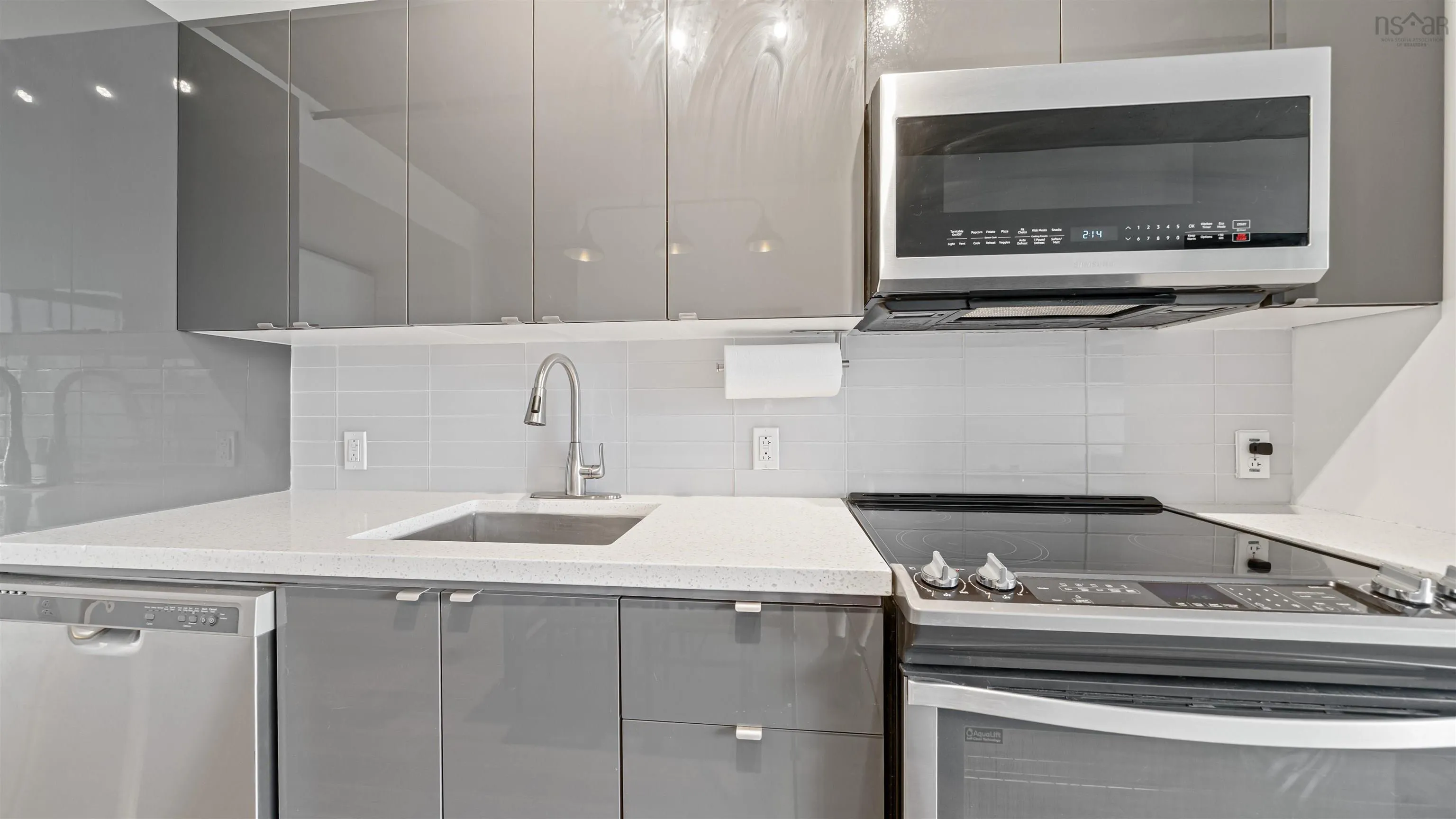 515-1065 Barrington Street, Halifax, NS B3H 2P8, 1 Bedroom Bedrooms, ,1 BathroomBathrooms,Residential,For Sale,Barrington,202525622