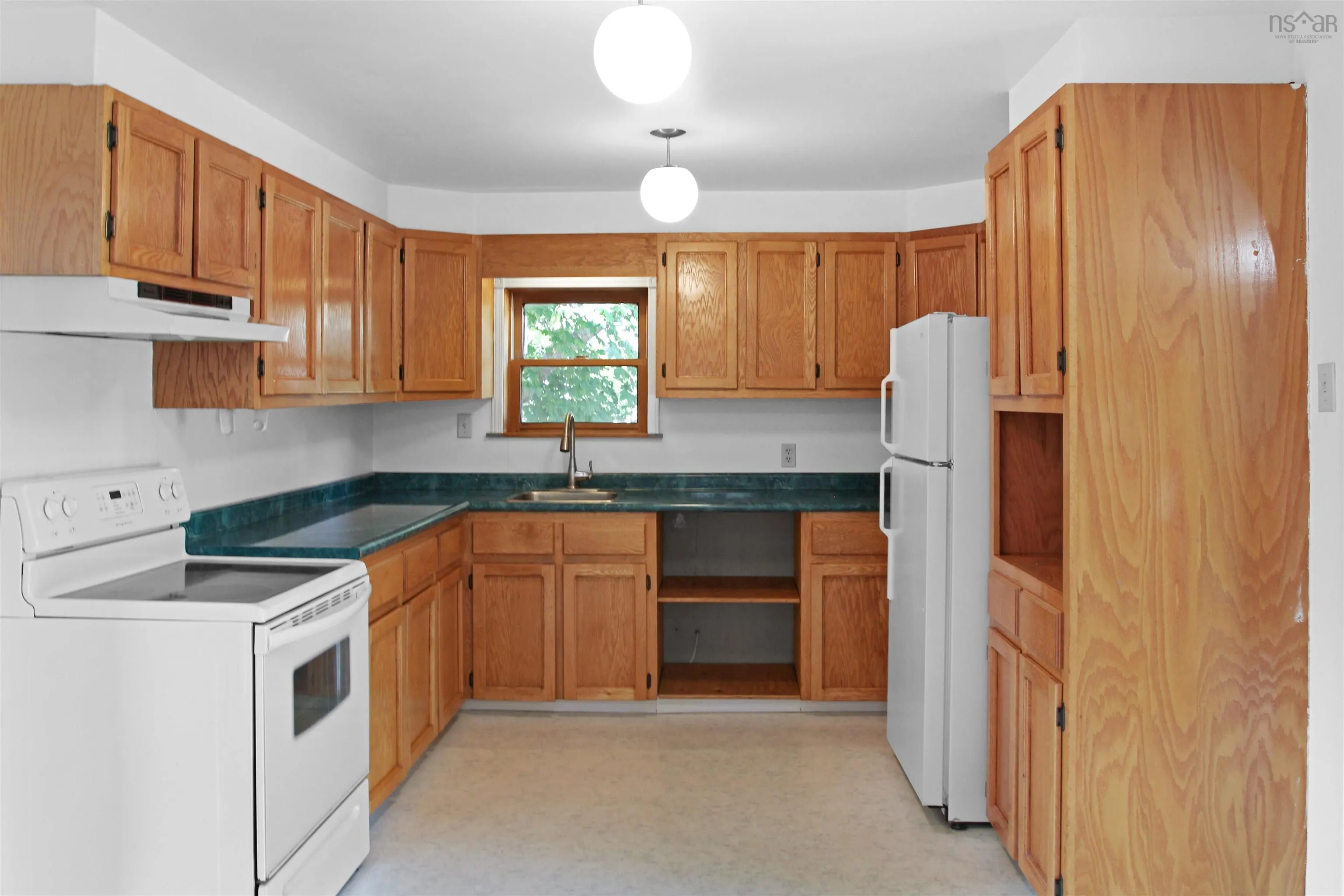 10319 Highway 1, Paradise, NS B0S 1R0, 3 Bedrooms Bedrooms, ,1 BathroomBathrooms,Residential,For Sale,Highway 1,202519989
