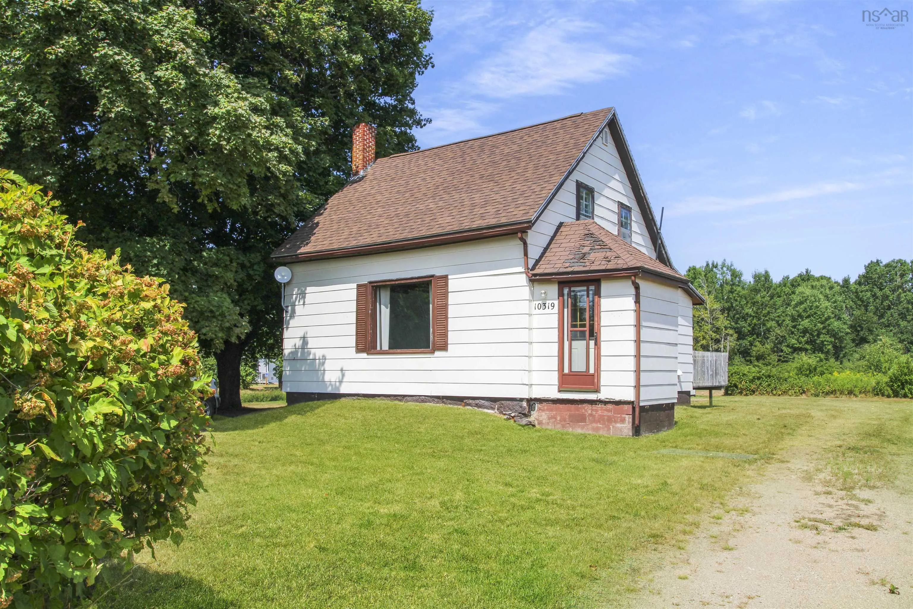 10319 Highway 1, Paradise, NS B0S 1R0, 3 Bedrooms Bedrooms, ,1 BathroomBathrooms,Residential,For Sale,Highway 1,202519989